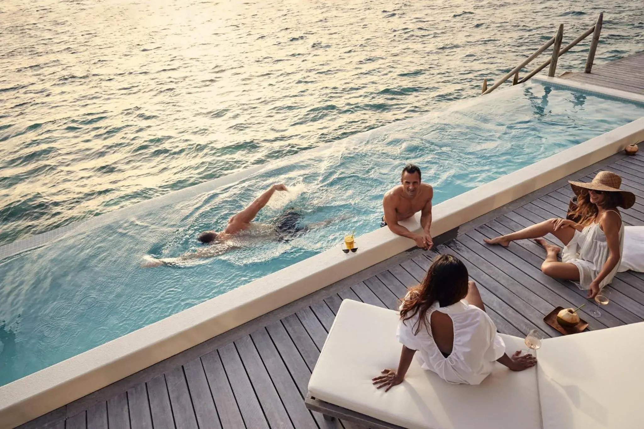 Swimming pool in COMO Cocoa Island Swimming pool in COMO Cocoa Island