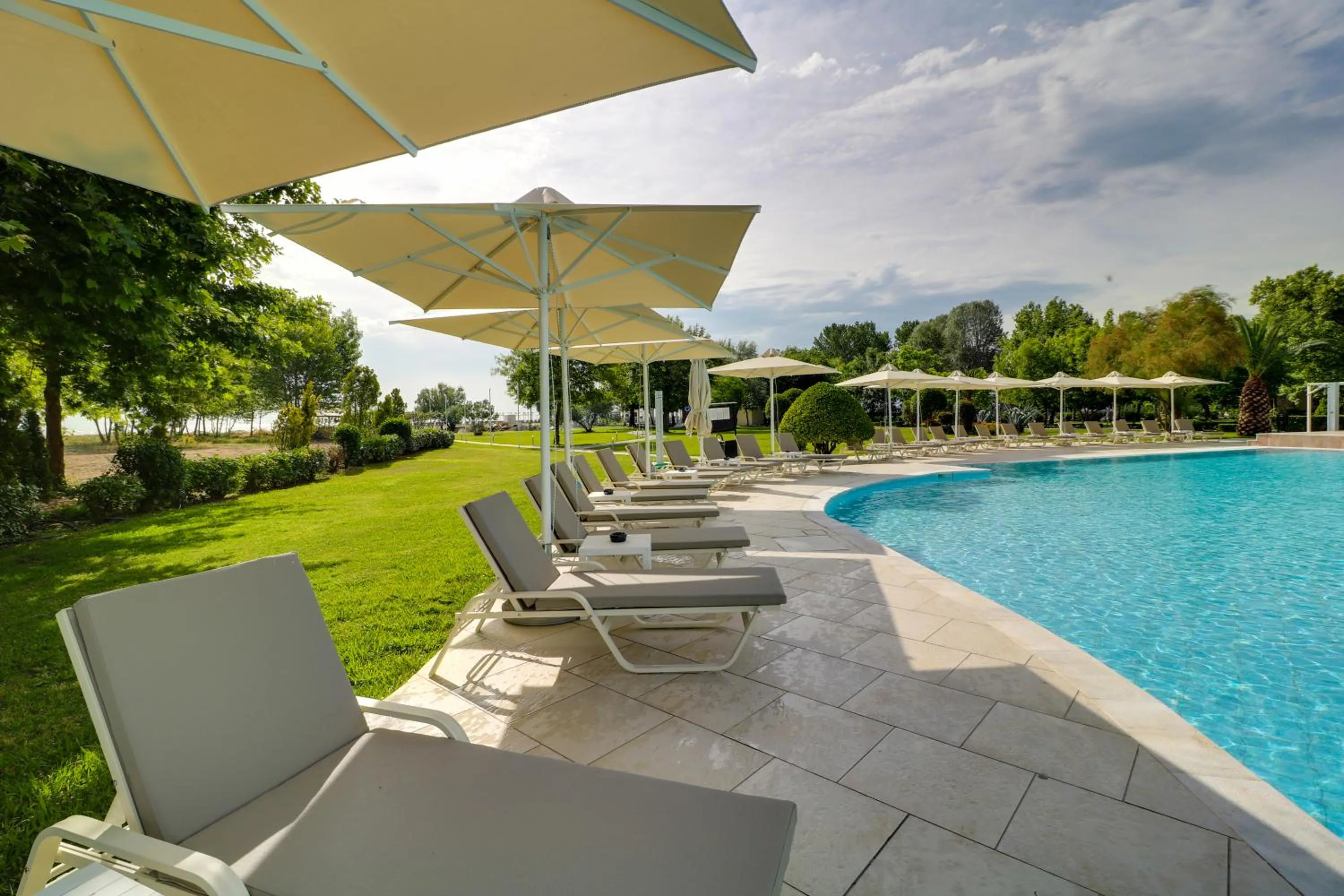 Swimming pool in Olympian Bay Grand Resort