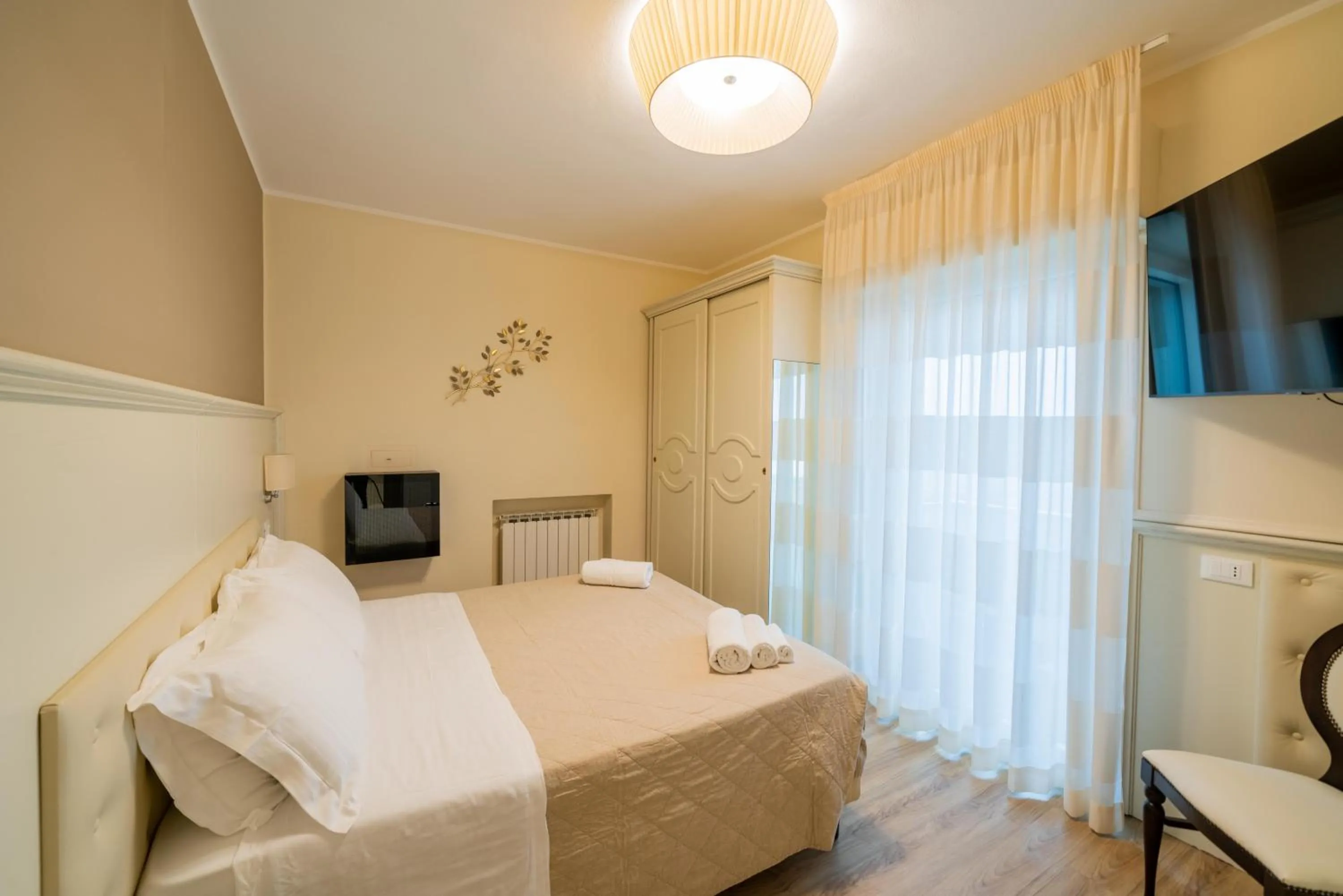 Bedroom, Bed in Hotel Orchidea