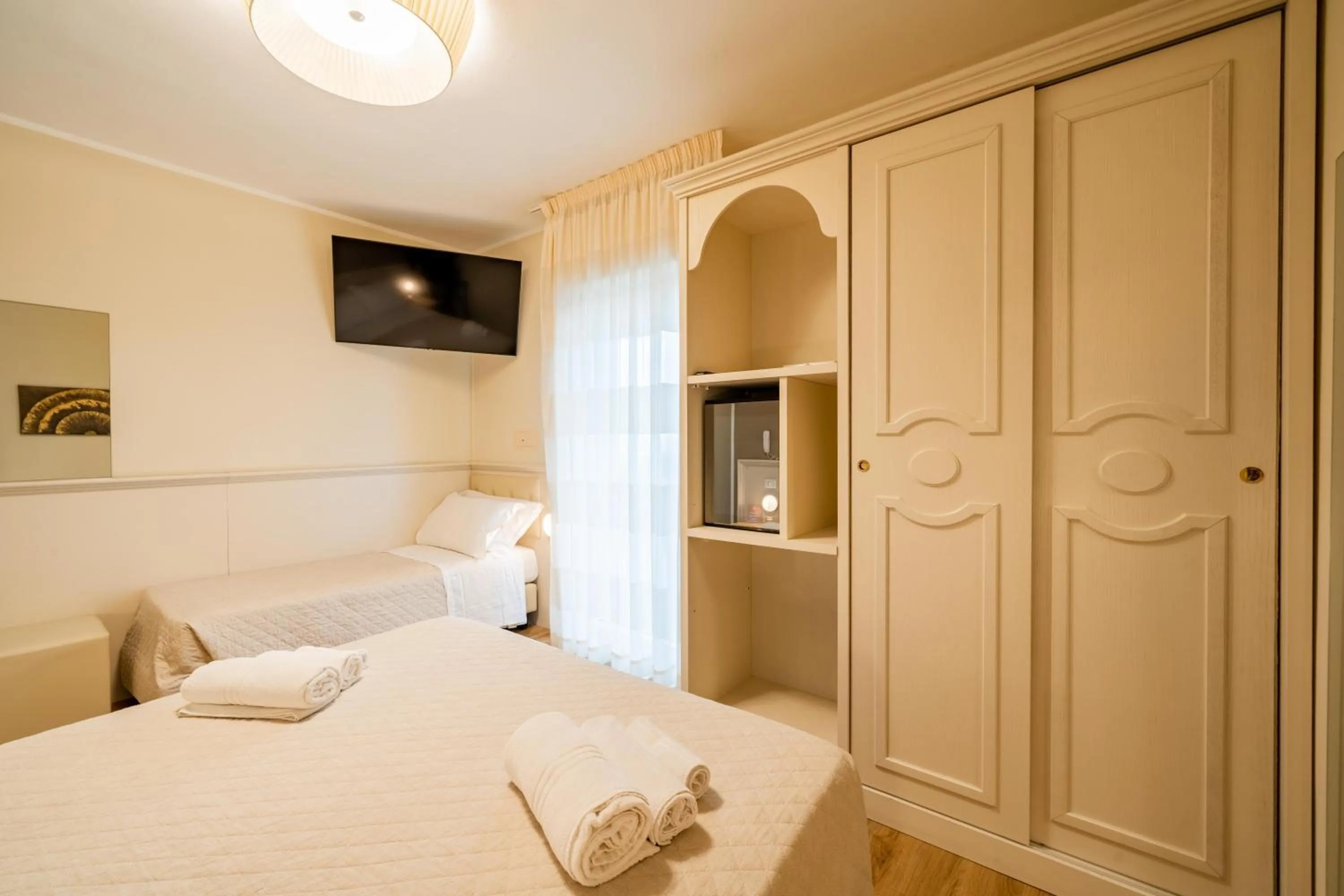 Bedroom, Bed in Hotel Orchidea