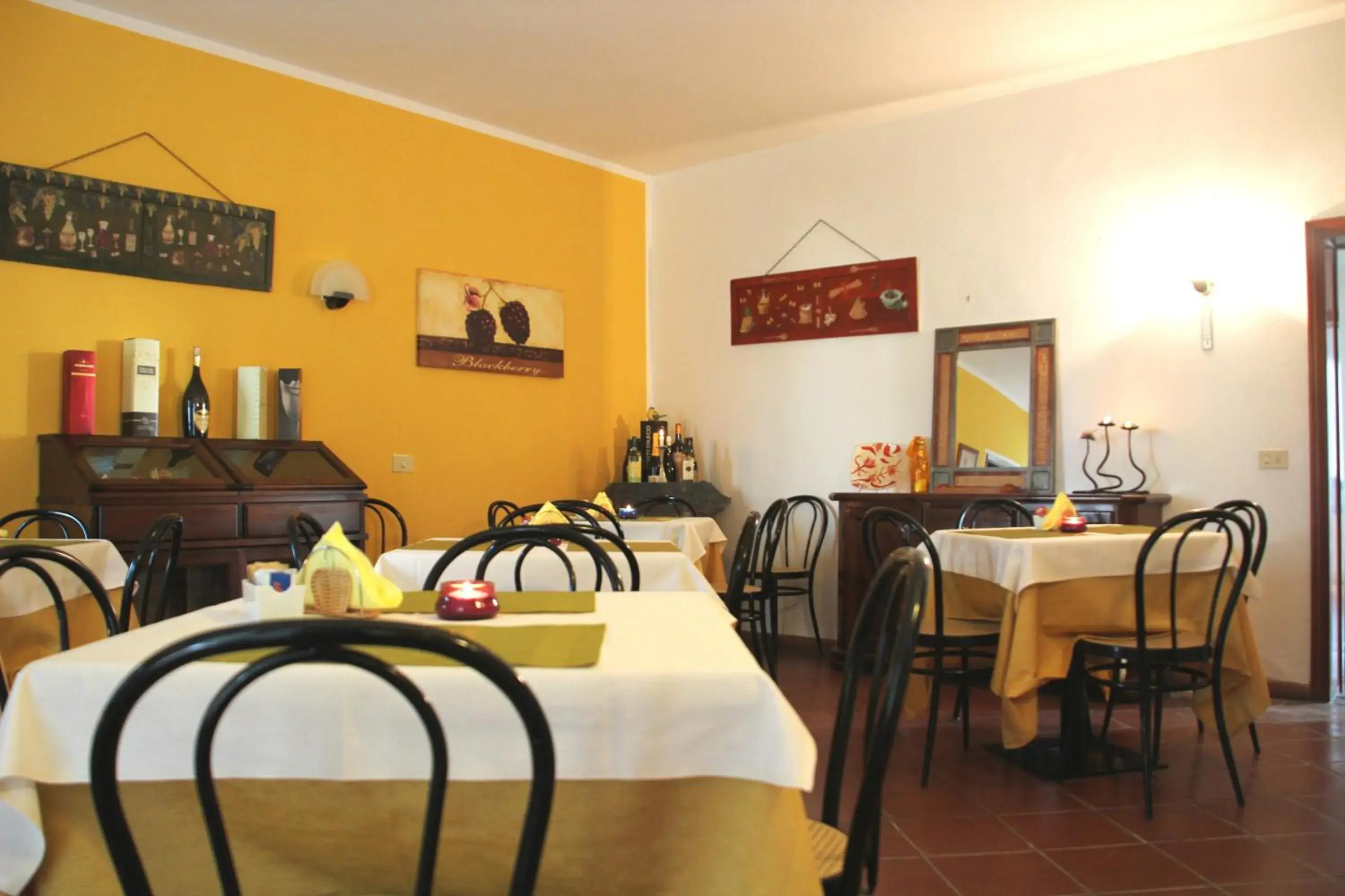 Buffet breakfast in Hotel Rurale Canneviè Buffet breakfast in Hotel Rurale Canneviè