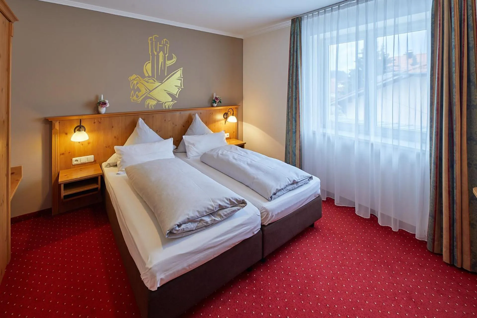 Photo of the whole room, Bed in Hotel Gasthof Fellner