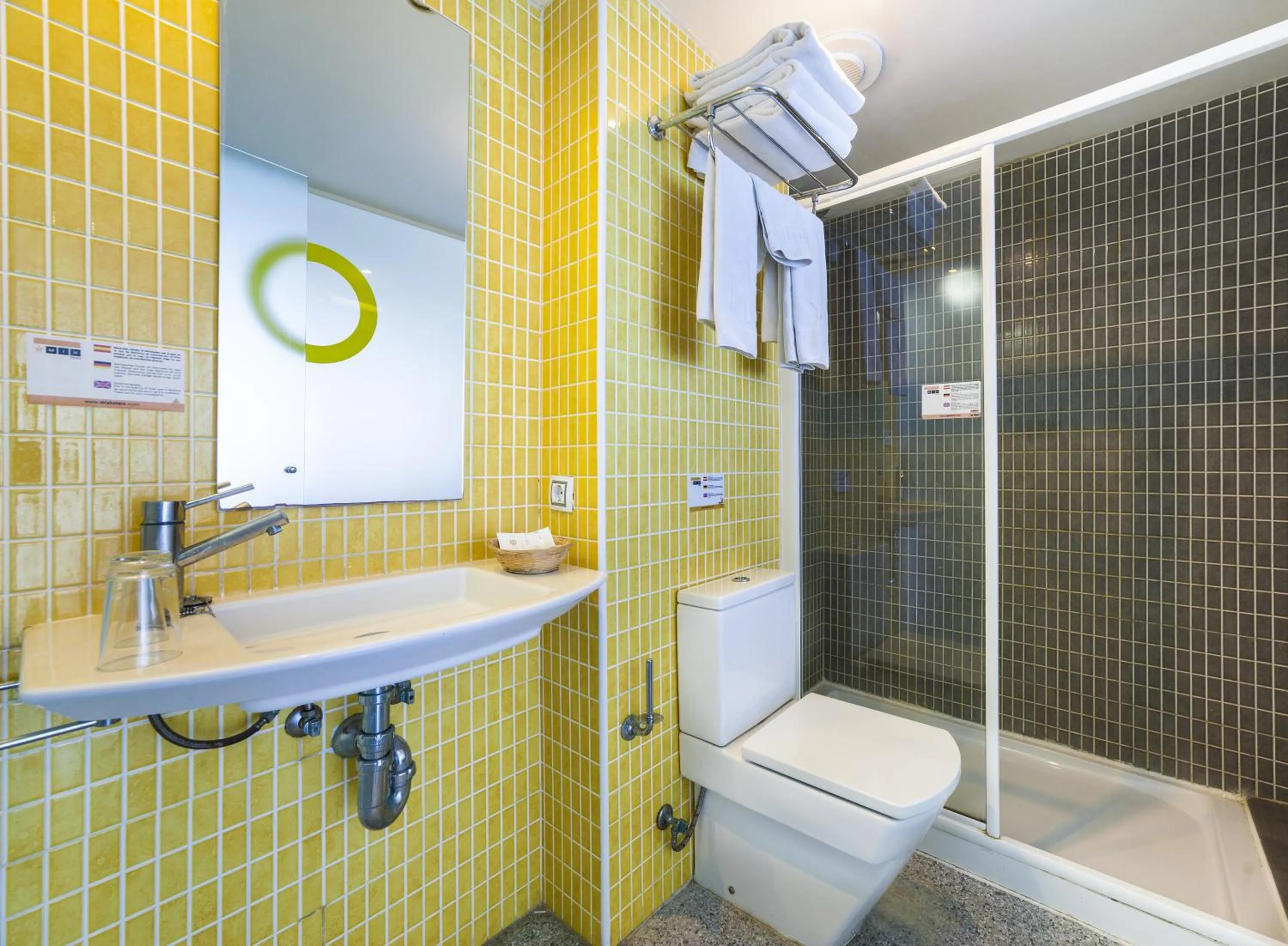 Bathroom in Apartamentos Turísticos Mix BR AT2179