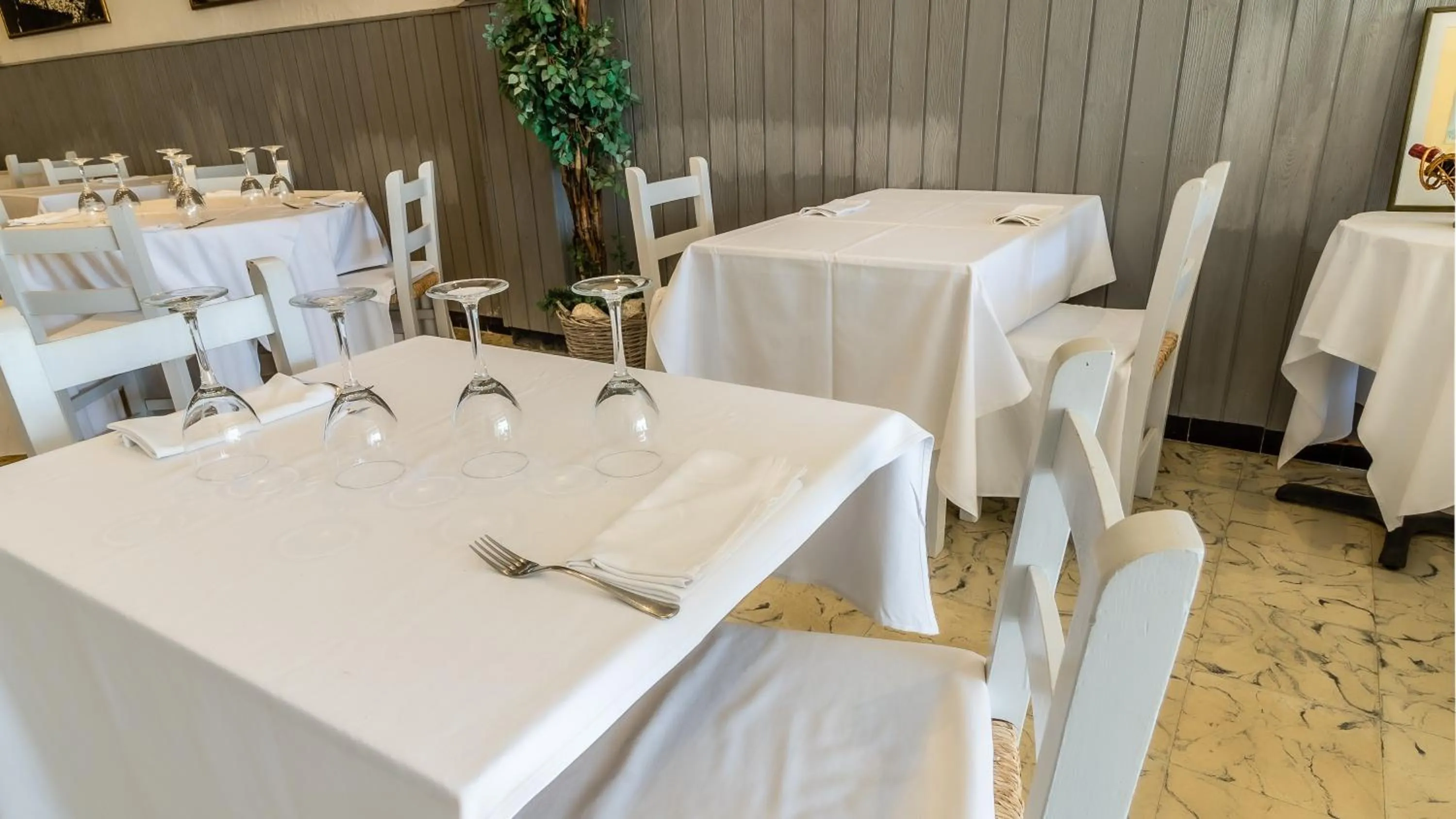 Restaurant/places to eat in Fonda Can Dalfo