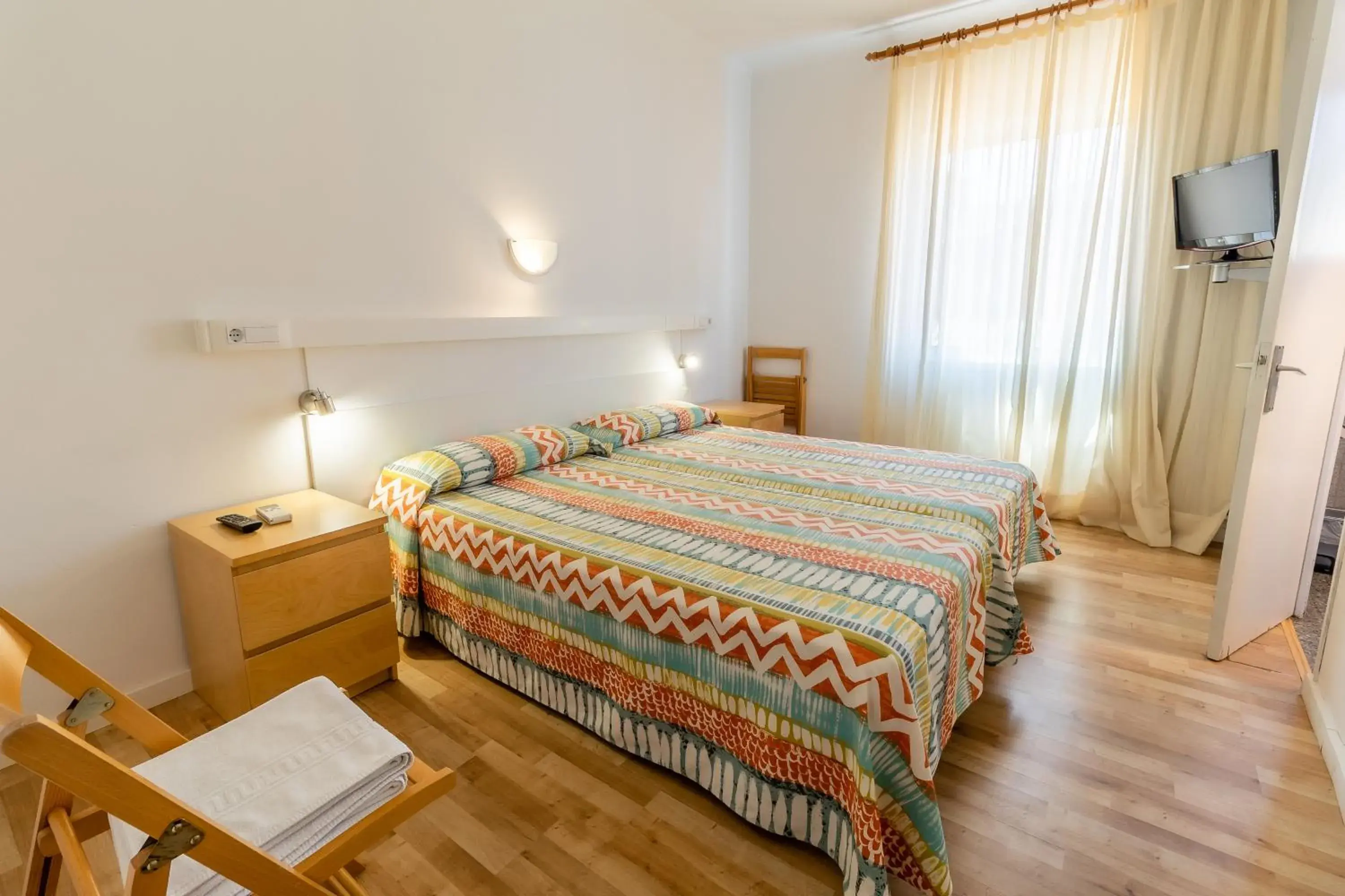 Economy Double Room in Fonda Can Dalfo by Vivere Stays Economy Double Room in Fonda Can Dalfo by Vivere Stays