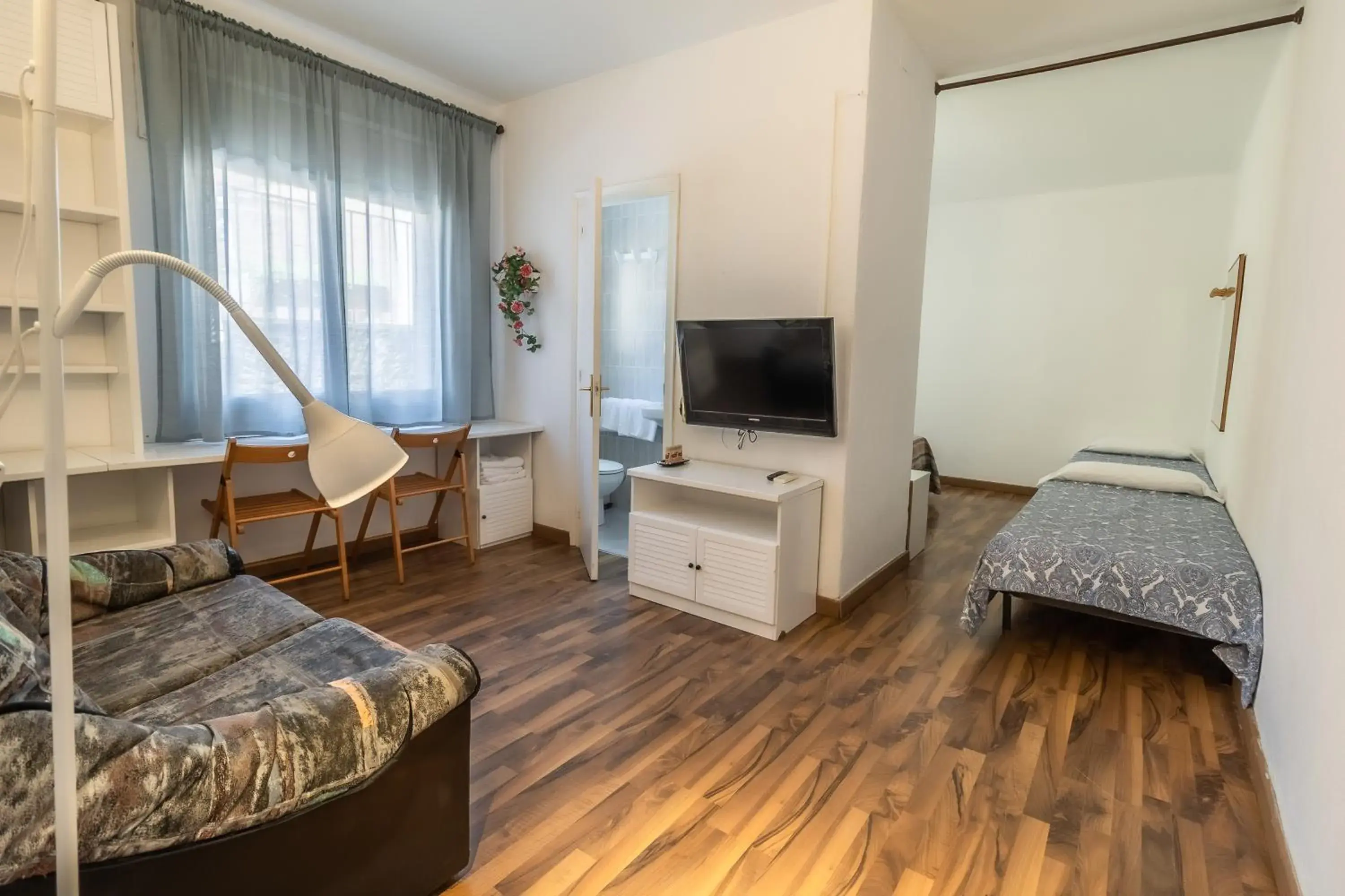 Family Room in Fonda Can Dalfo Family Room in Fonda Can Dalfo