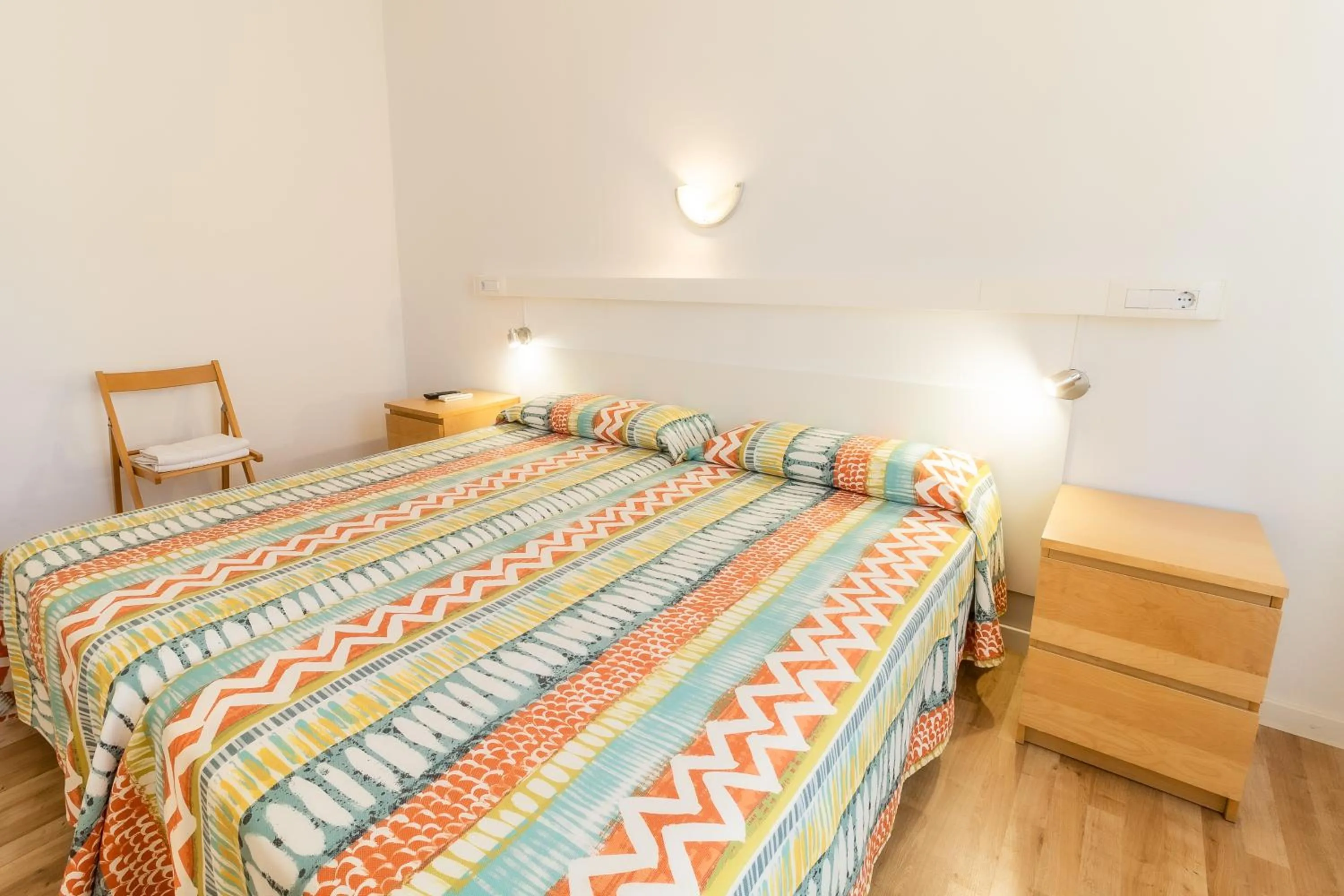 Photo of the whole room in Fonda Can Dalfo