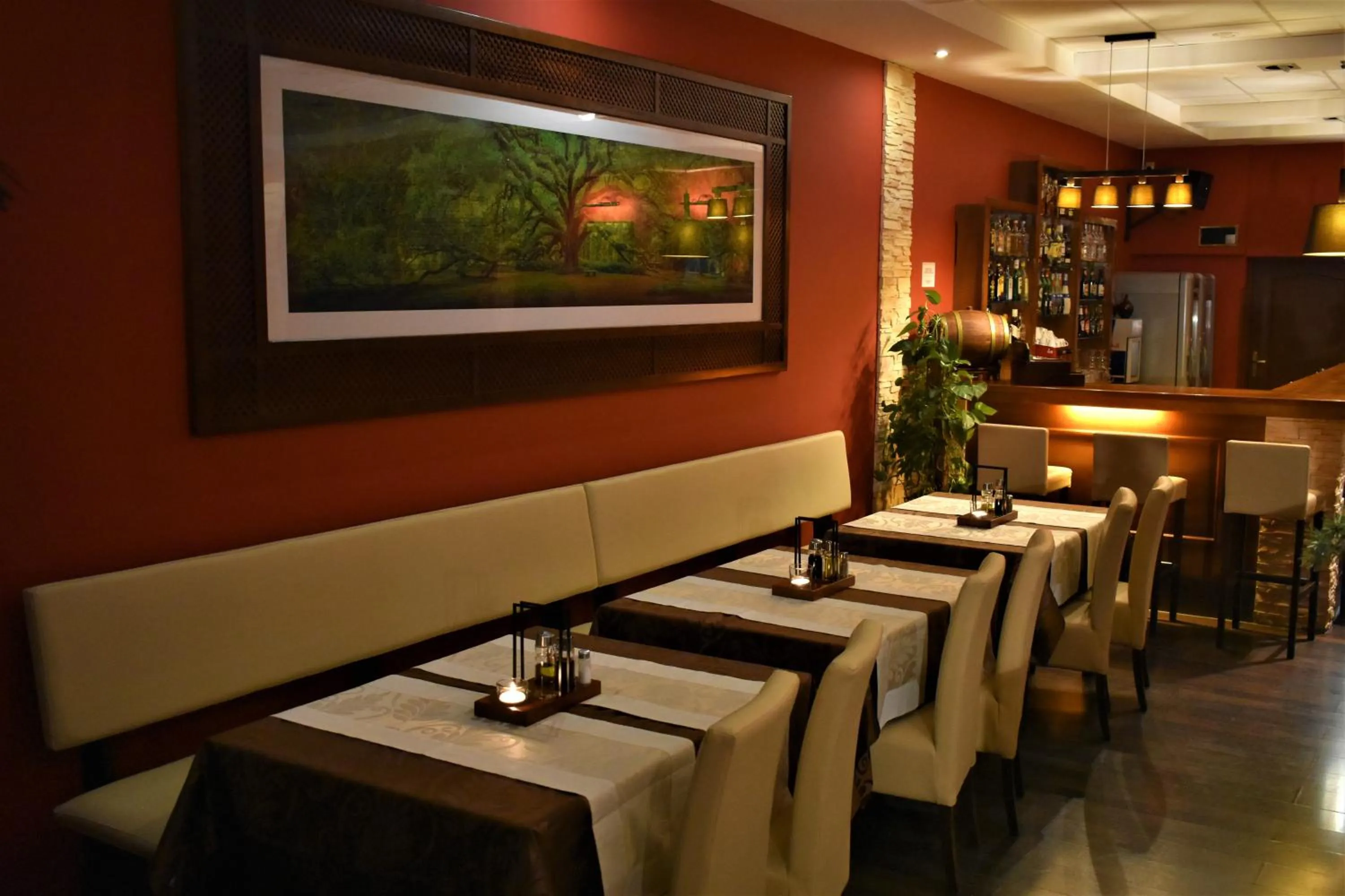 Restaurant/places to eat in Hotel Złote Dęby