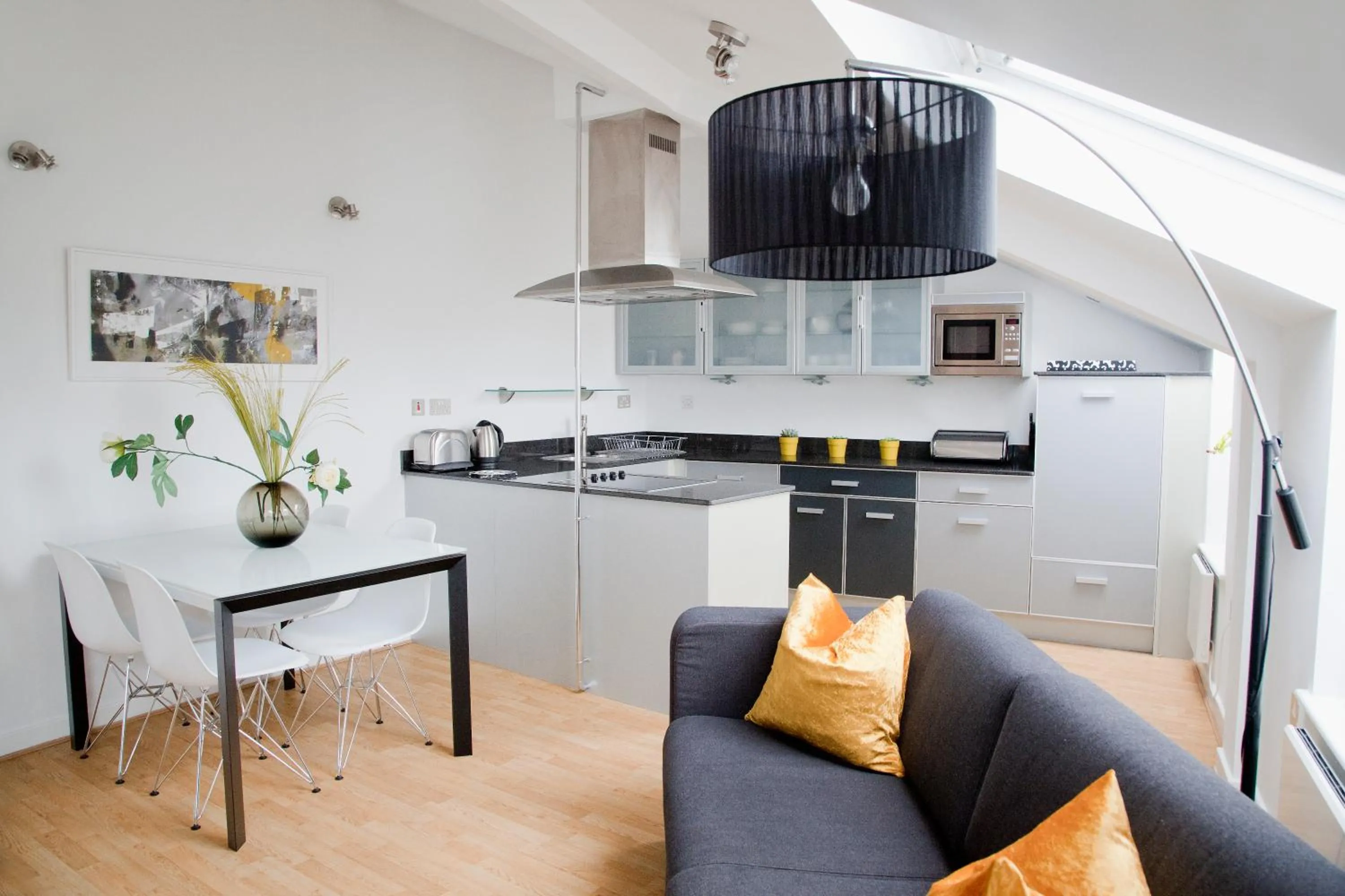 Living room in Regent House deluxe 2 bedroom apartment