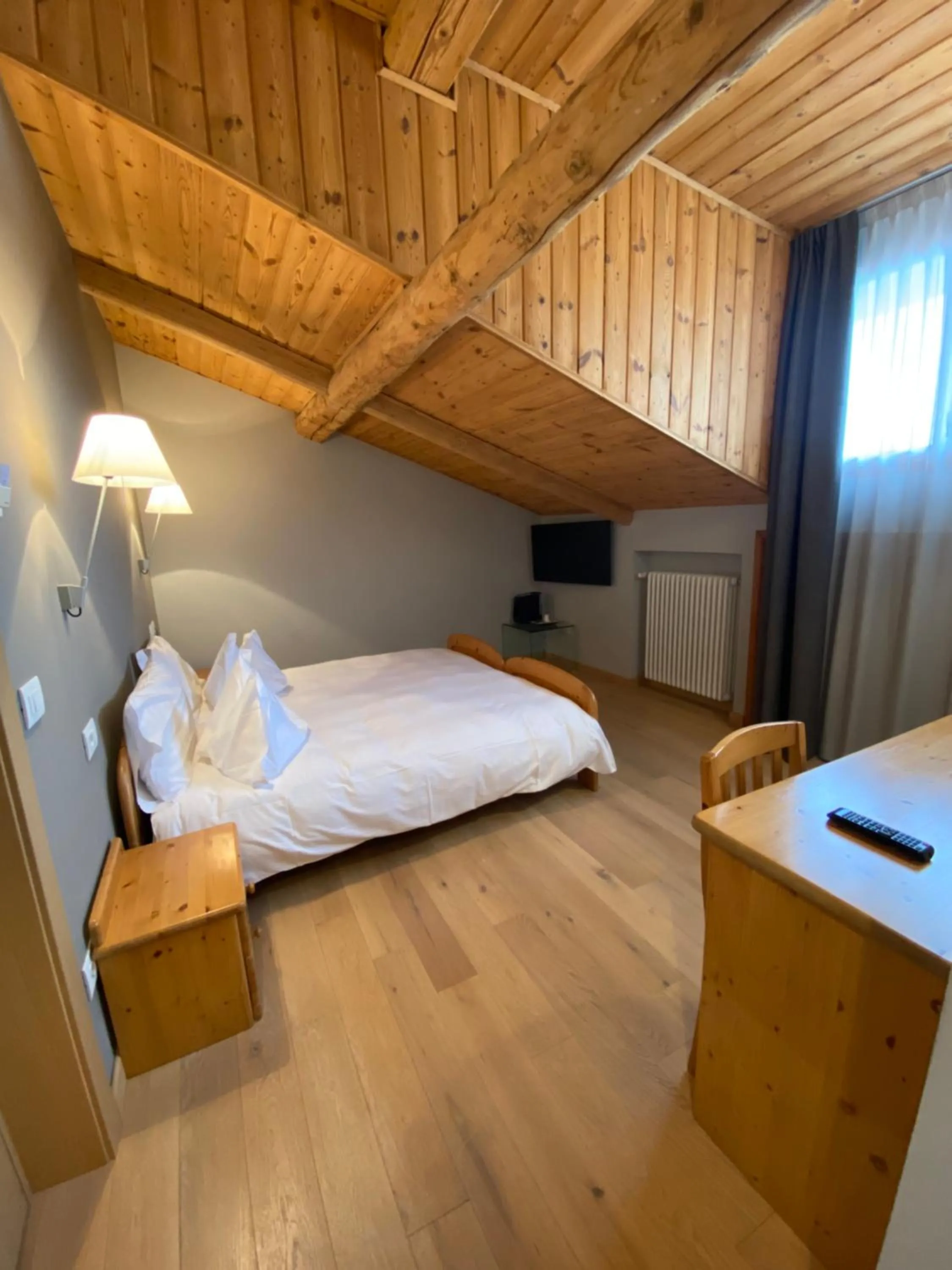 Bedroom, Bed in Albergo Rutzer