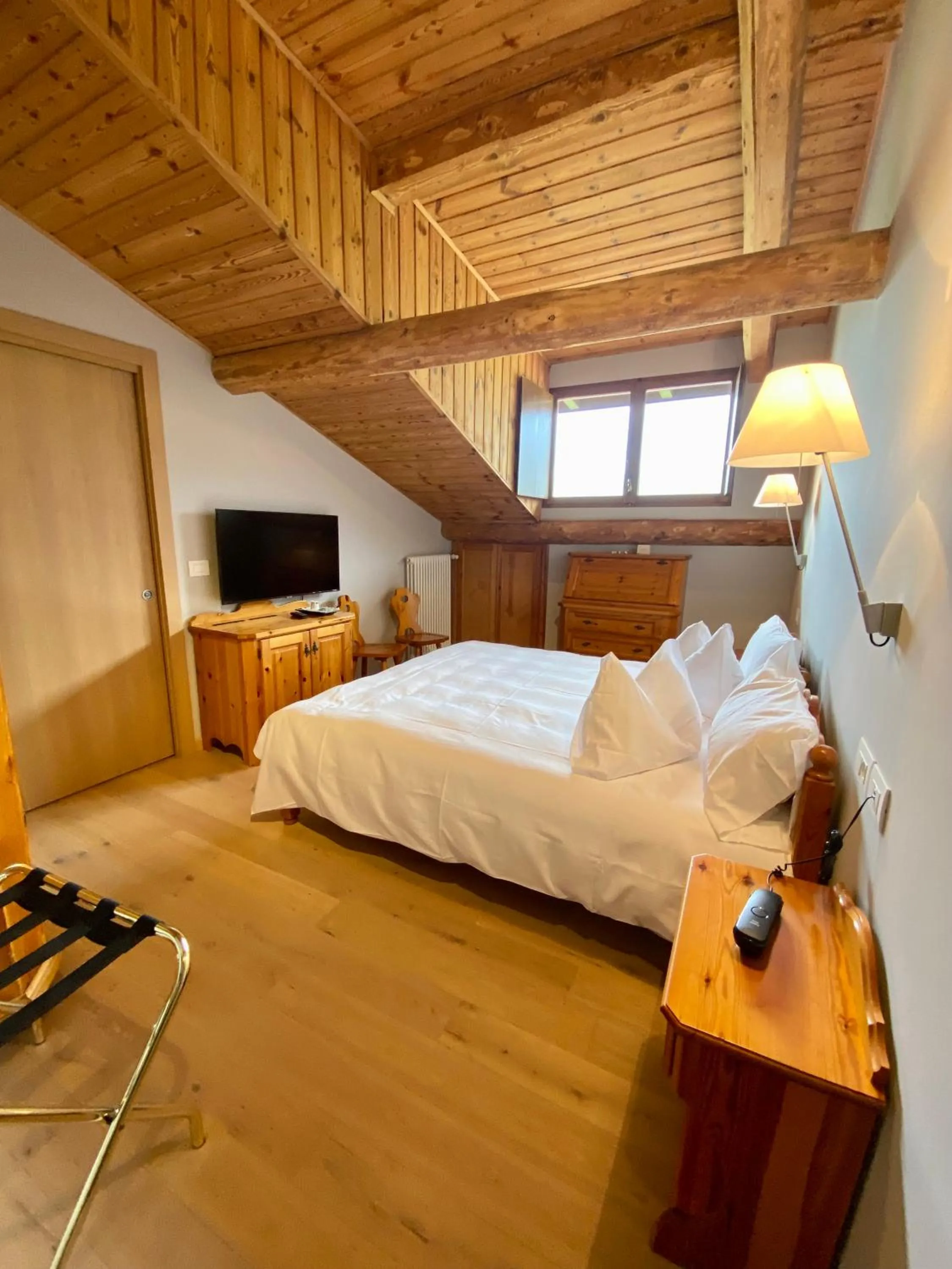 Bedroom, Bed in Albergo Rutzer