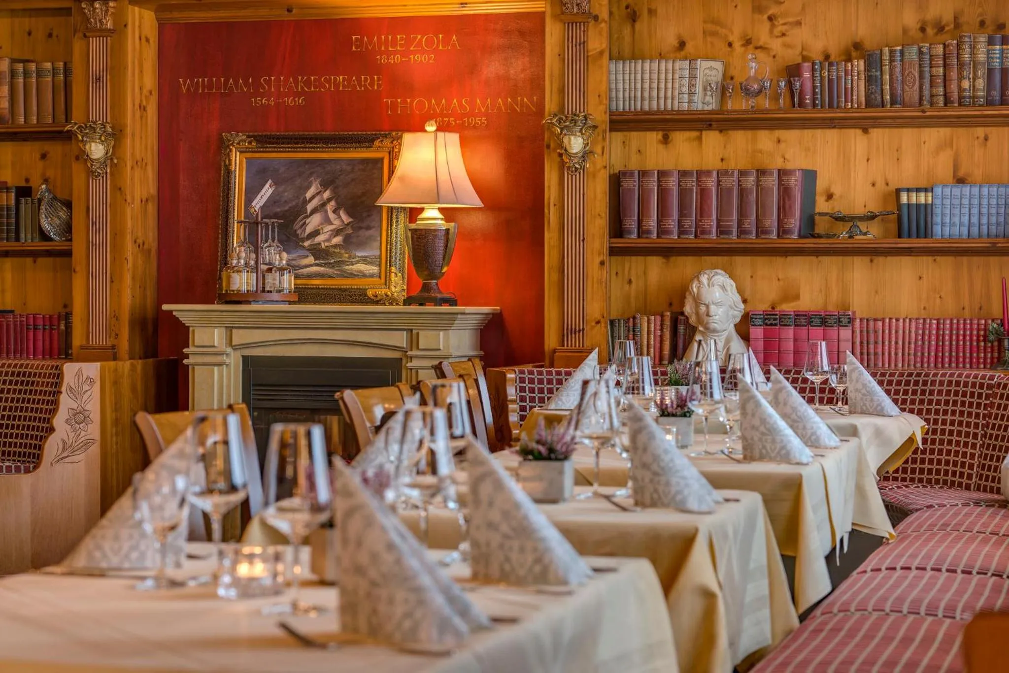 Food and drinks in Hotel Restaurant Burg-Klause