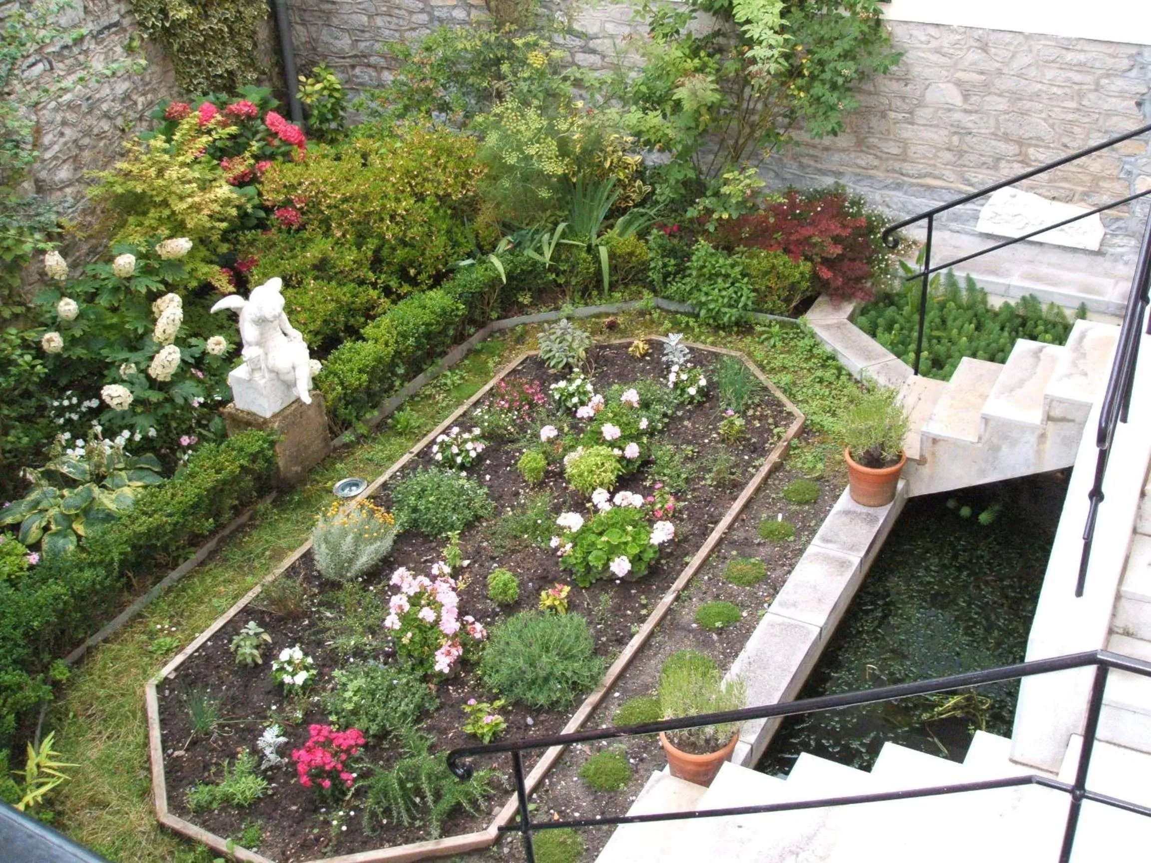 Decorative detail in Hôtel Maïtagaria