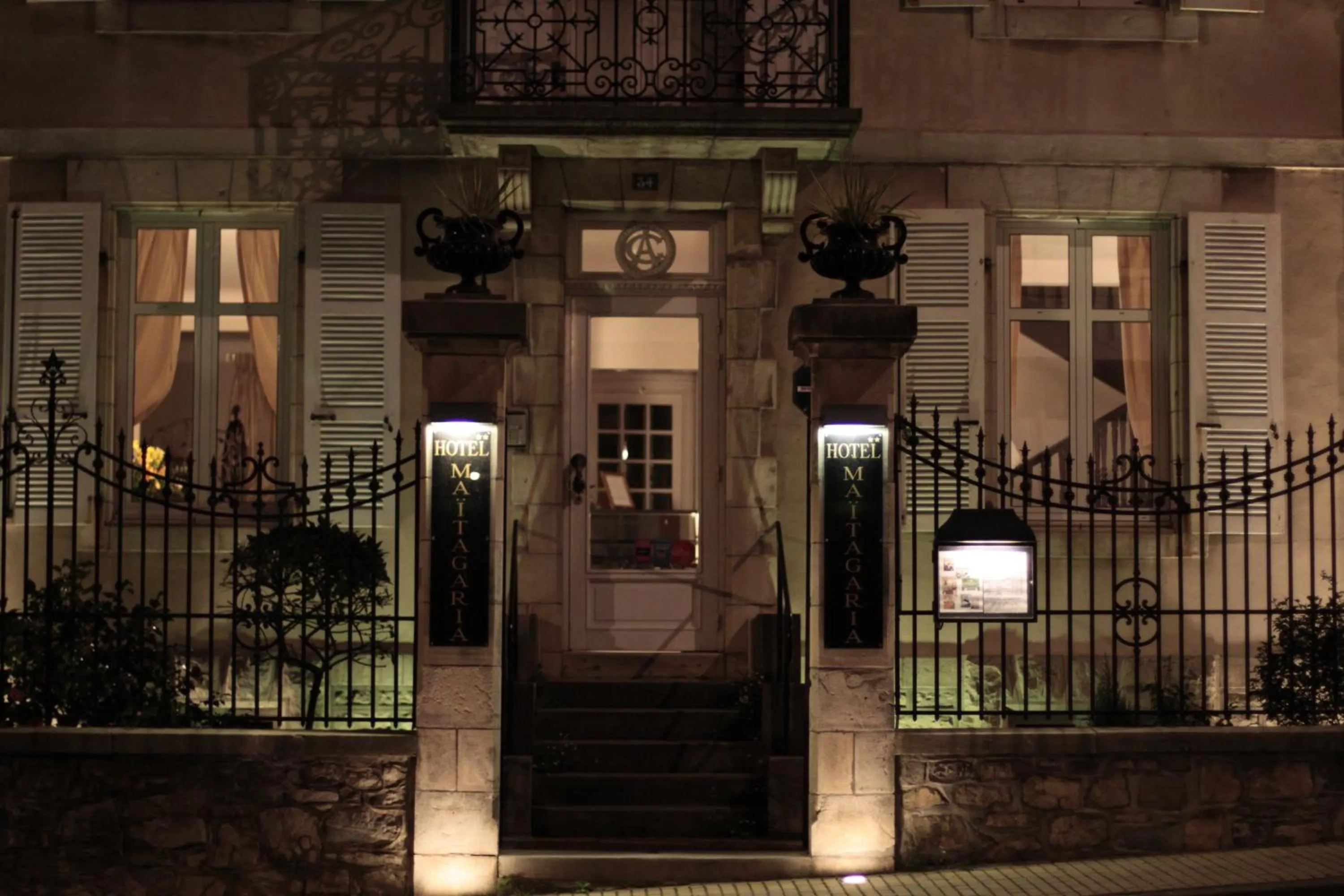 Facade/entrance in Hôtel Maïtagaria