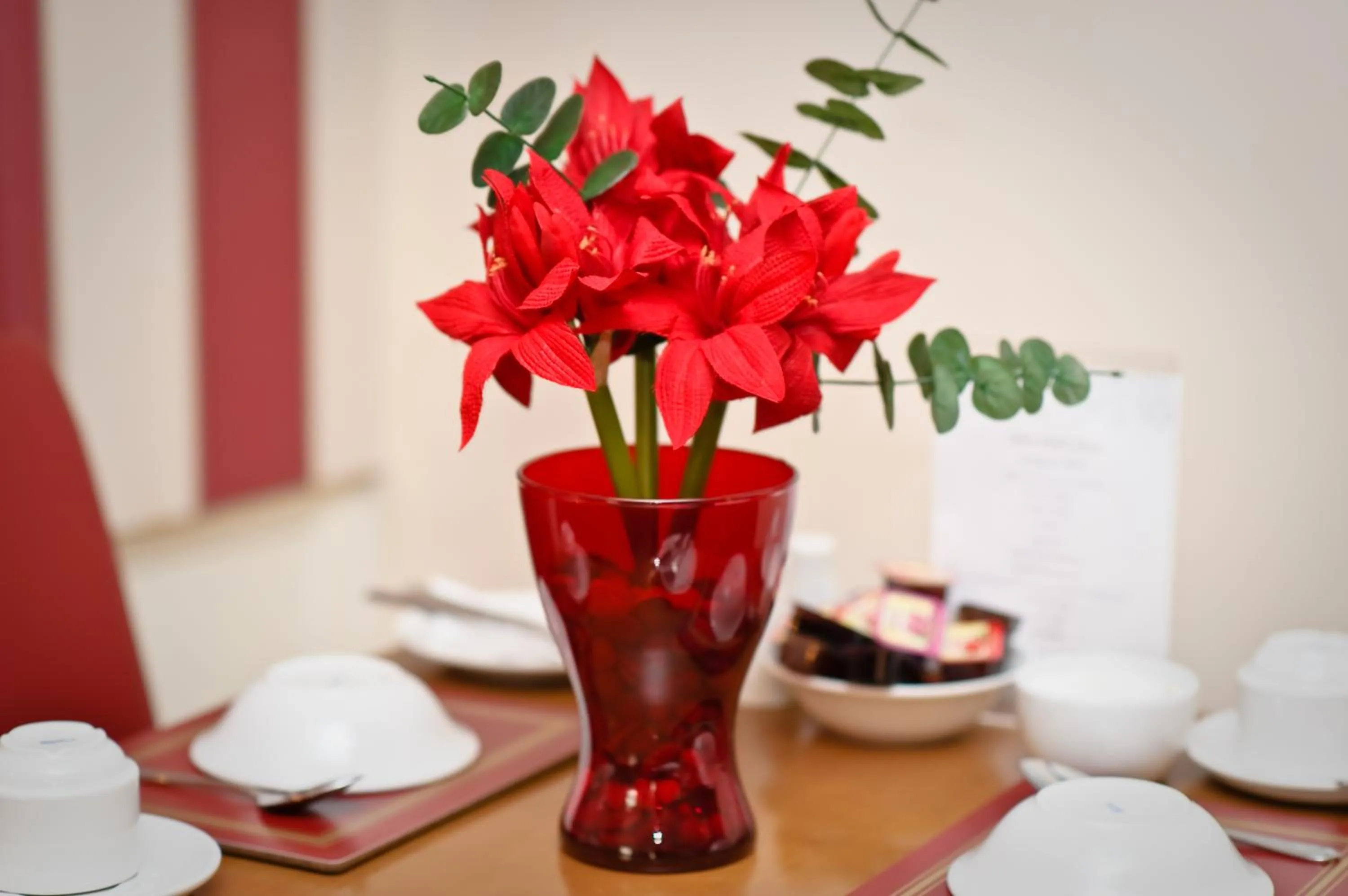 Restaurant/places to eat in Leigh House Hotel