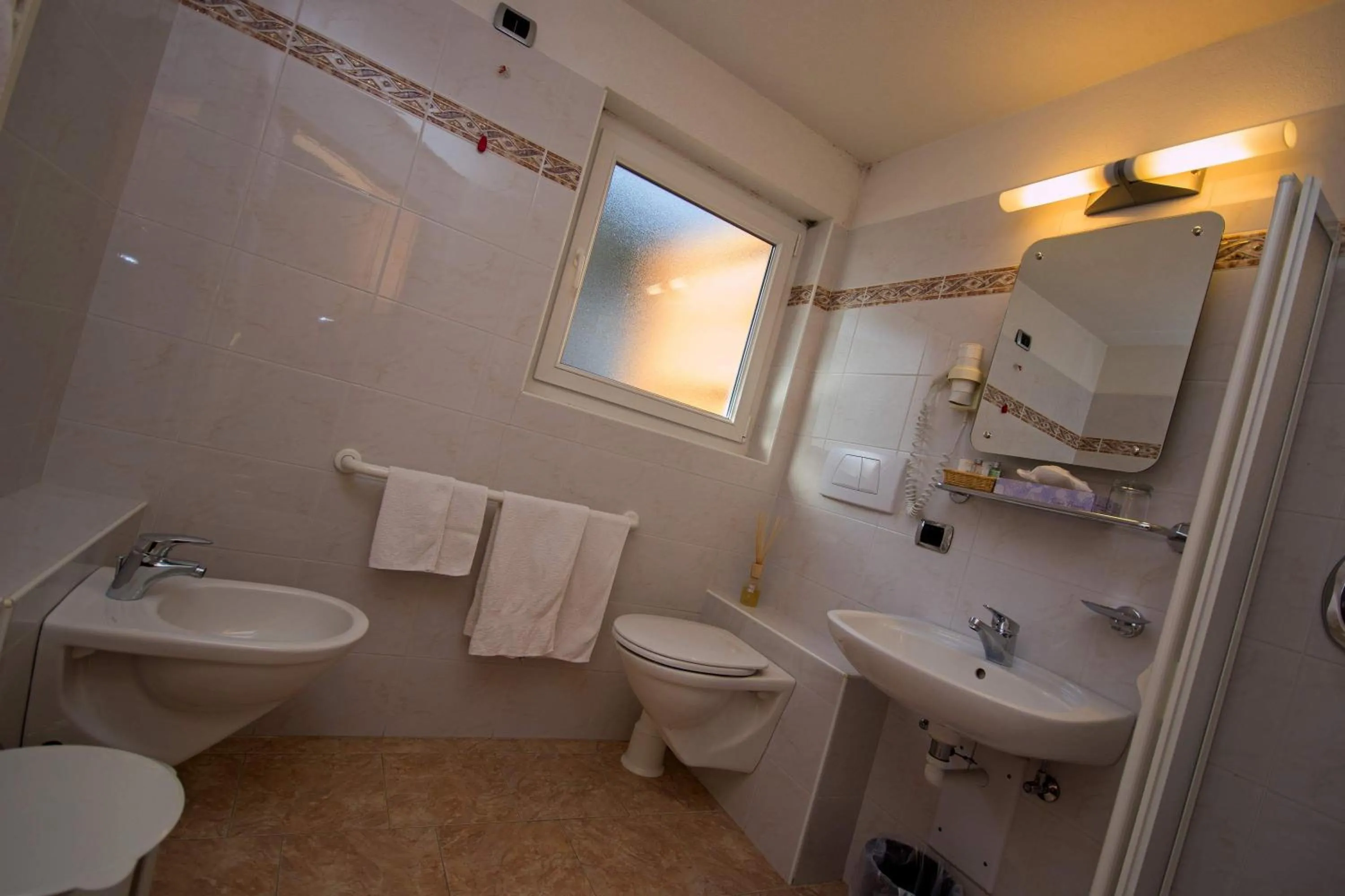 Bathroom in Hotel Miravalle