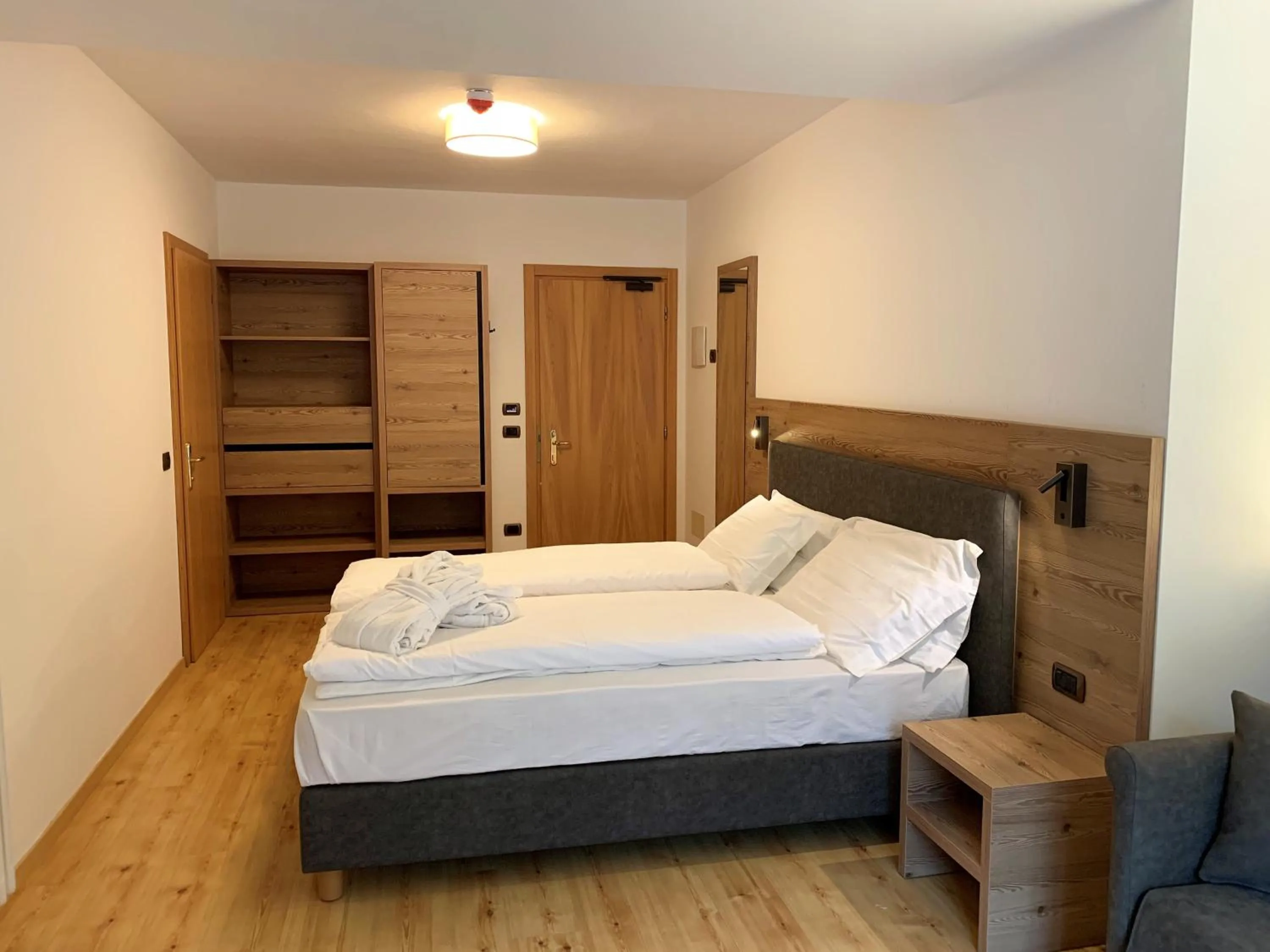 Bedroom, Bed in Hotel Miravalle