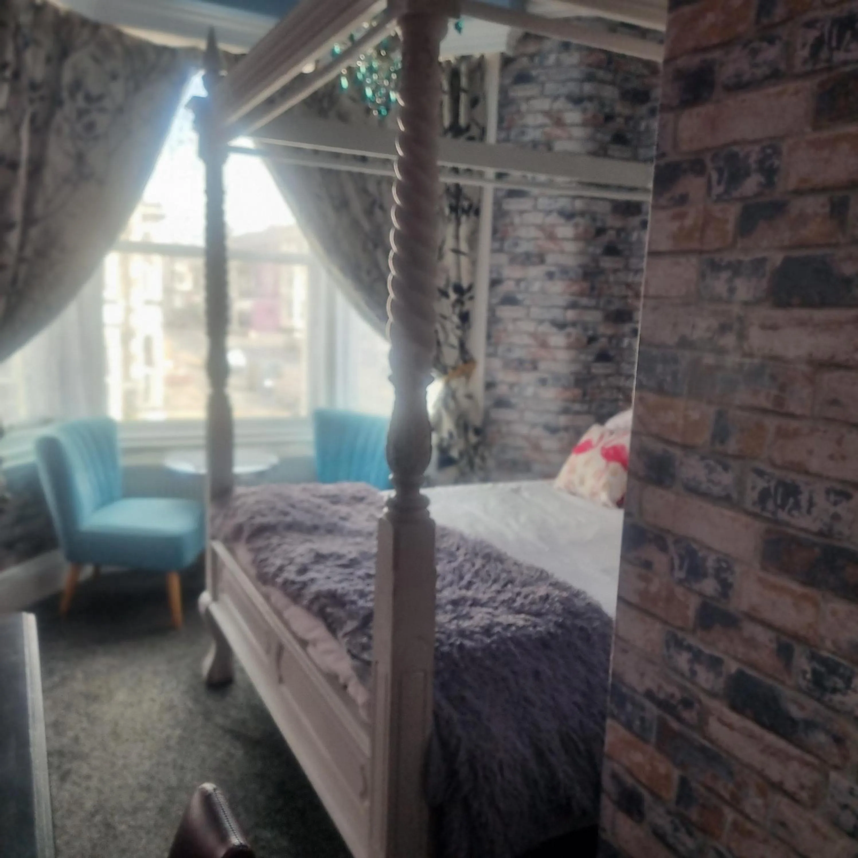 Bed in Tracey's Driftwood