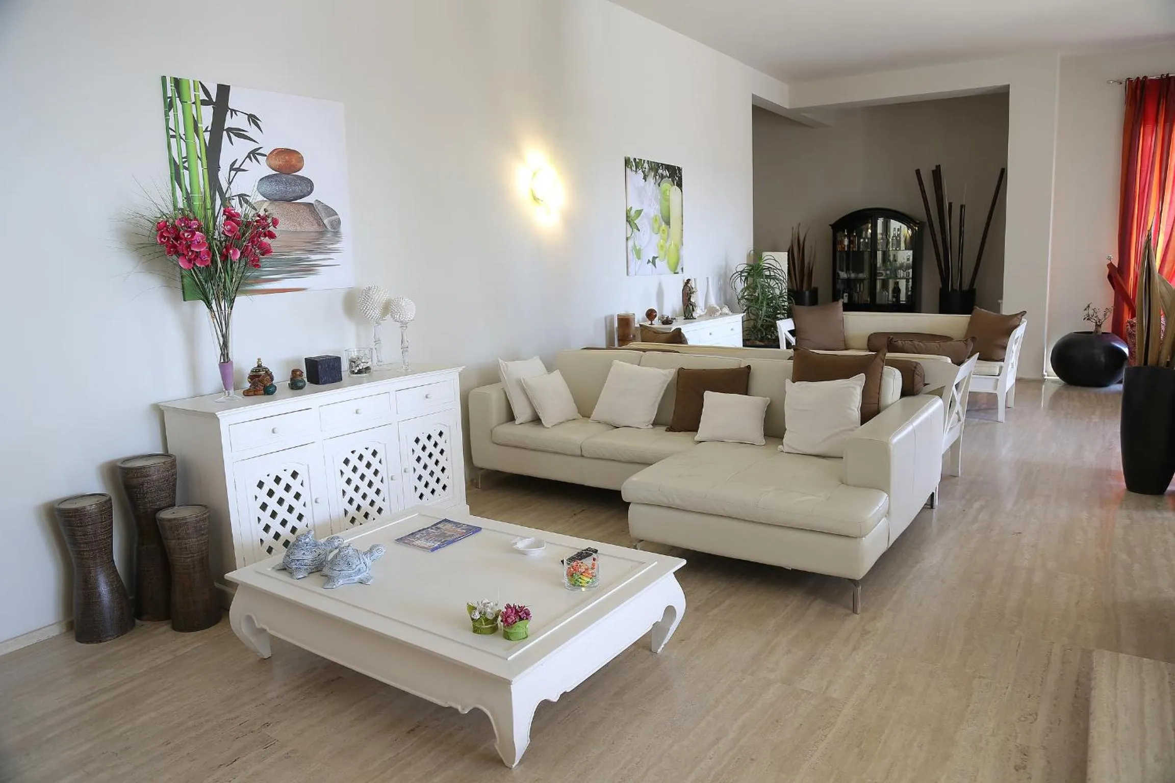 Communal lounge/ TV room in Eco Green La Vigna