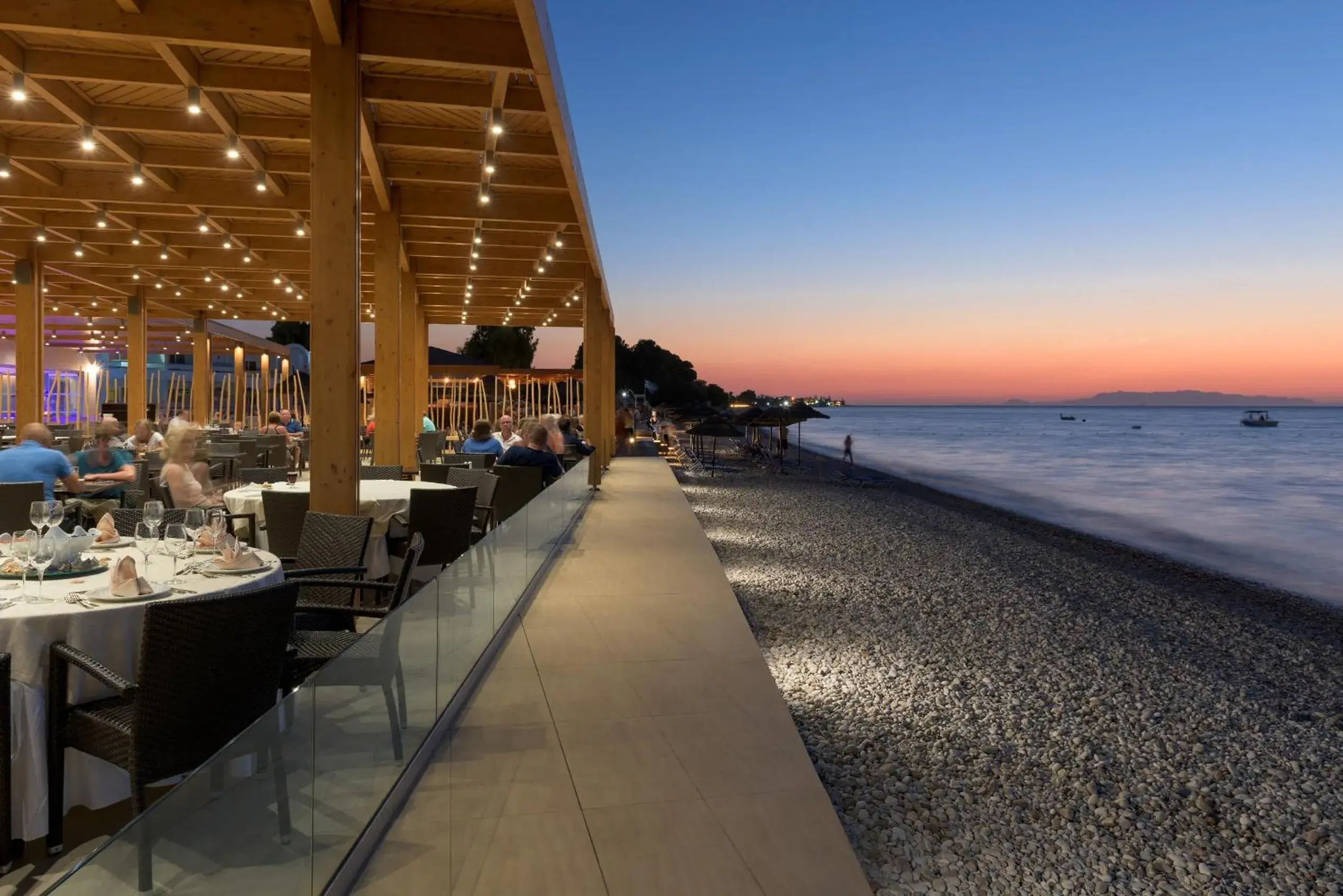 Restaurant/places to eat in Avra Beach Resort Restaurant/places to eat in Avra Beach Resort