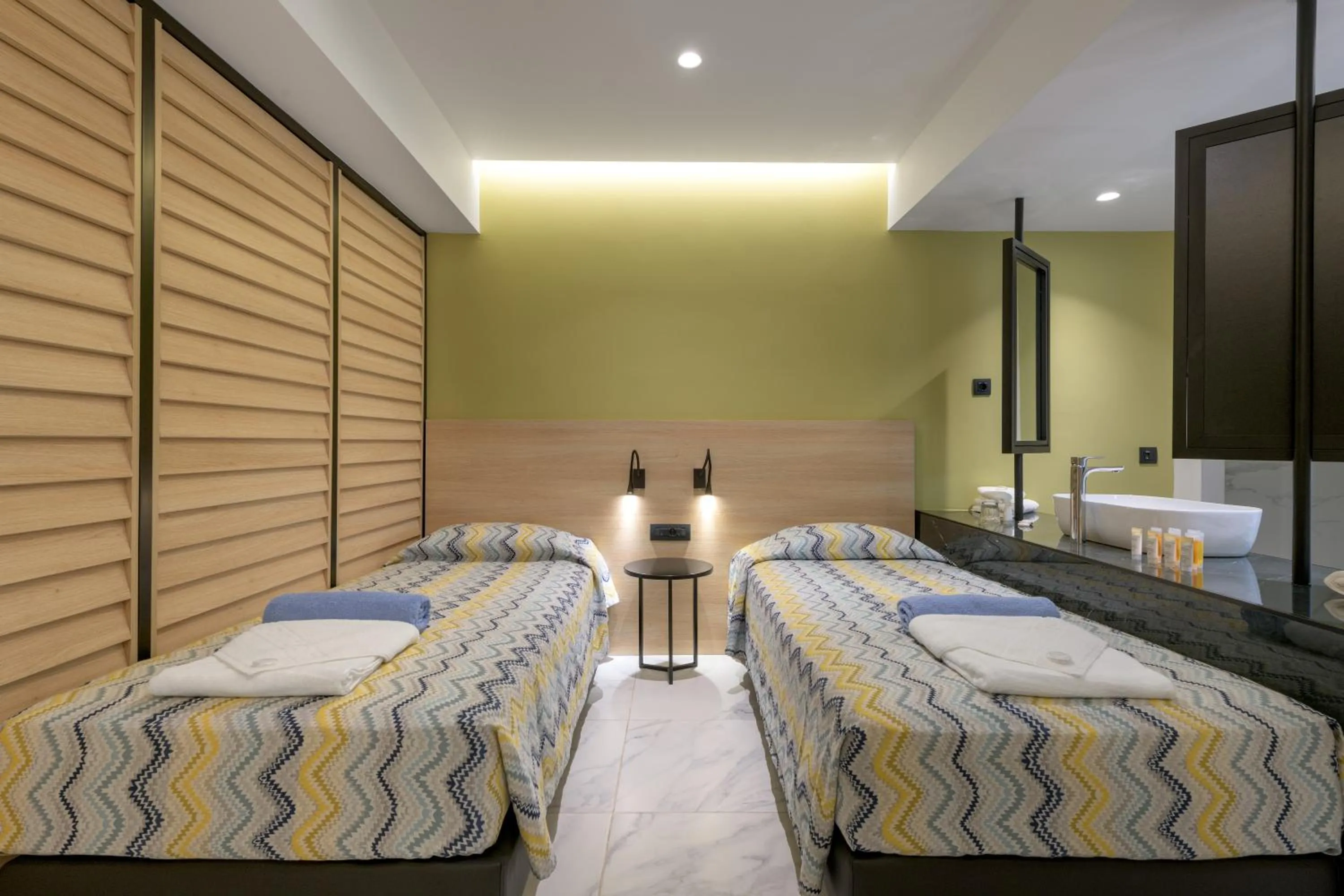 Bed in Avra Beach Resort