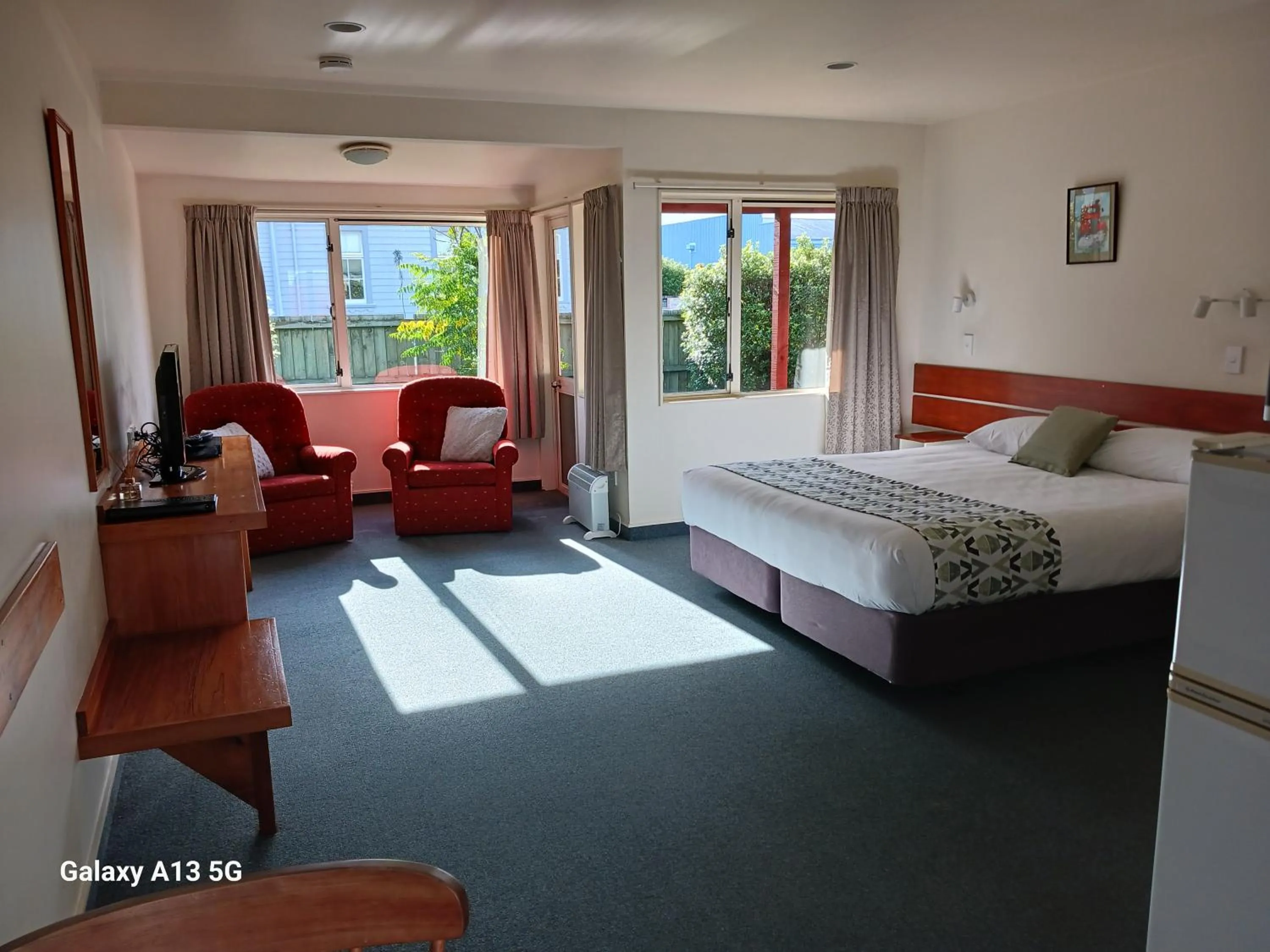 Bed in Anatoki Lodge Motel