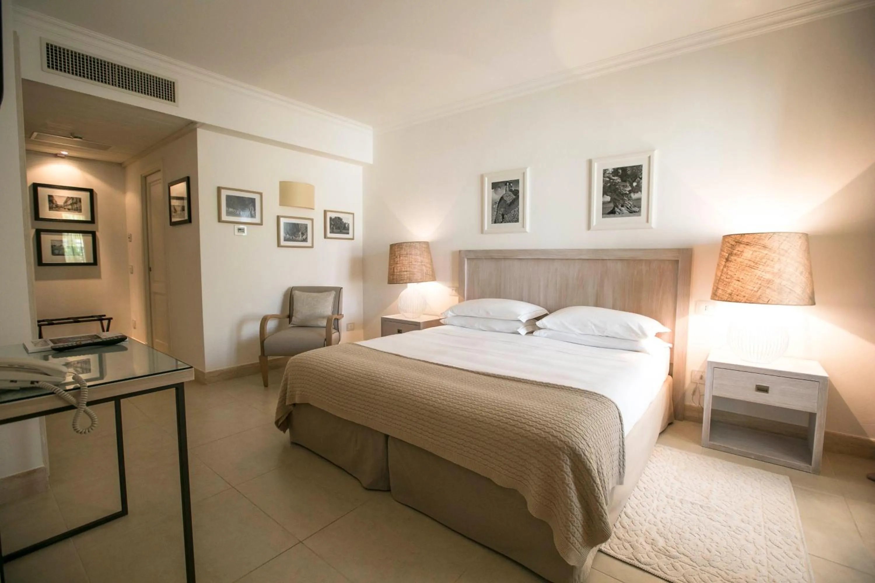 Photo of the whole room, Bed in Canne Bianche Lifestyle Hotel