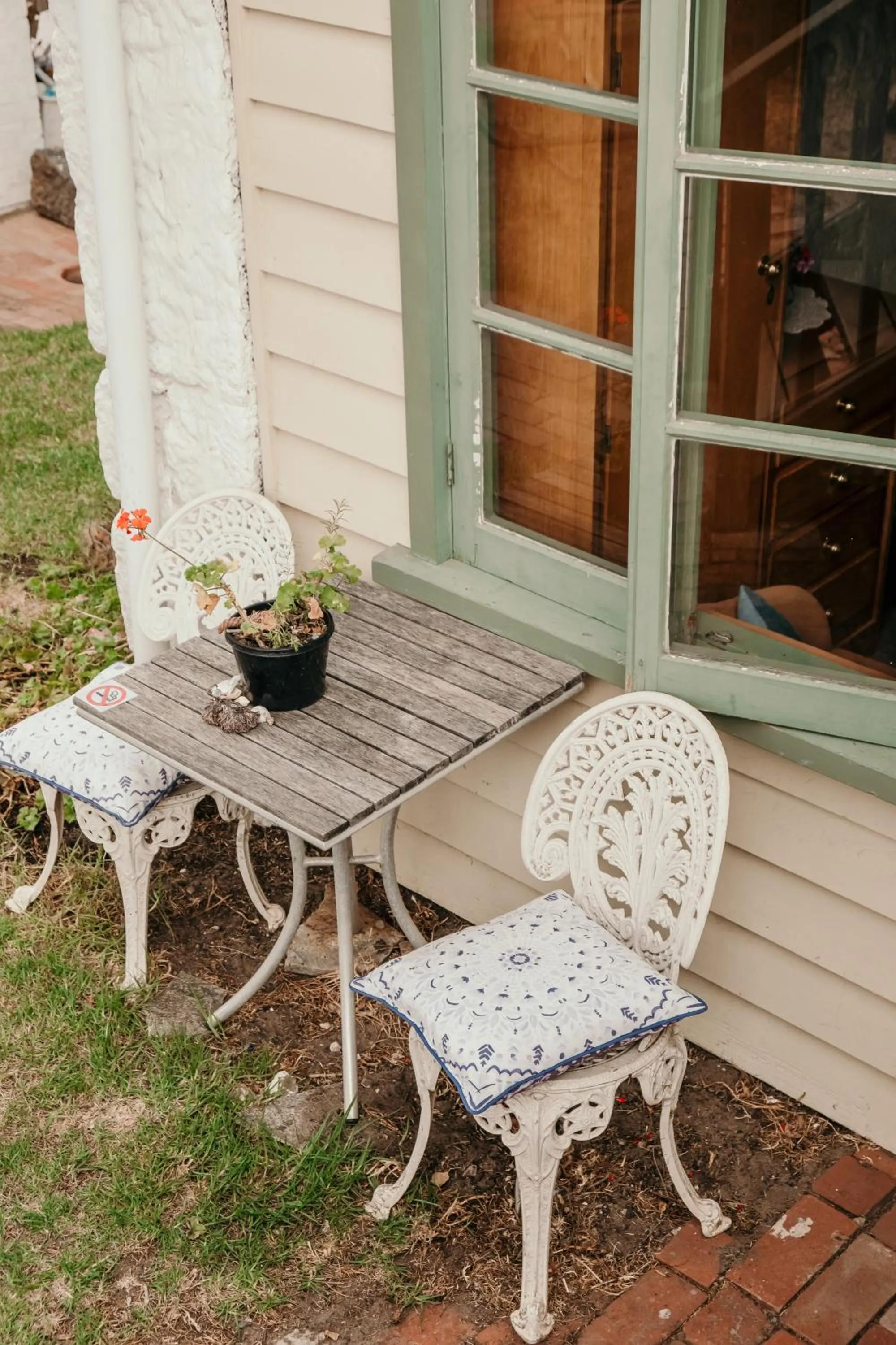 Garden in The Wandering Whale Port Fairy
