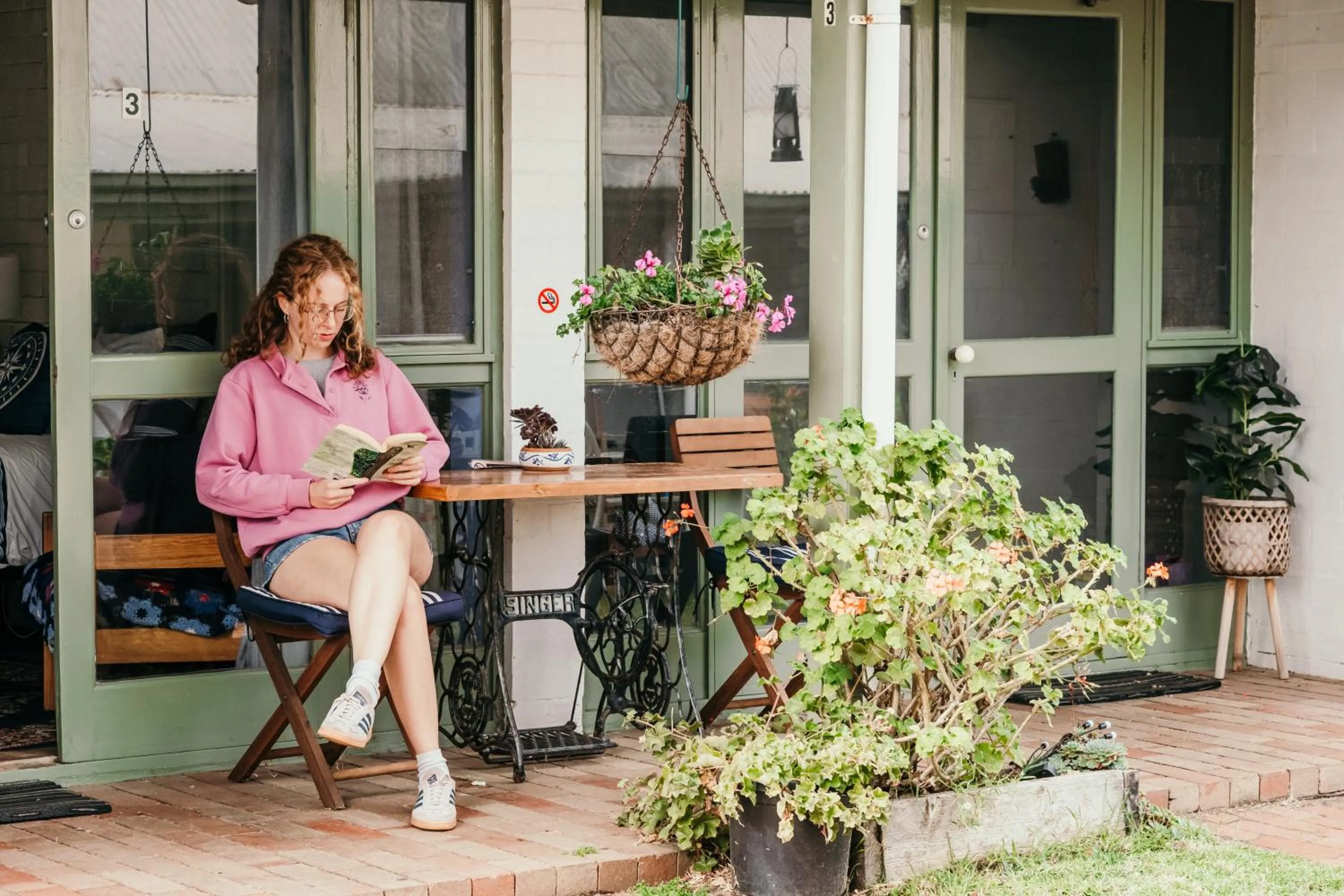 Patio in The Wandering Whale Port Fairy