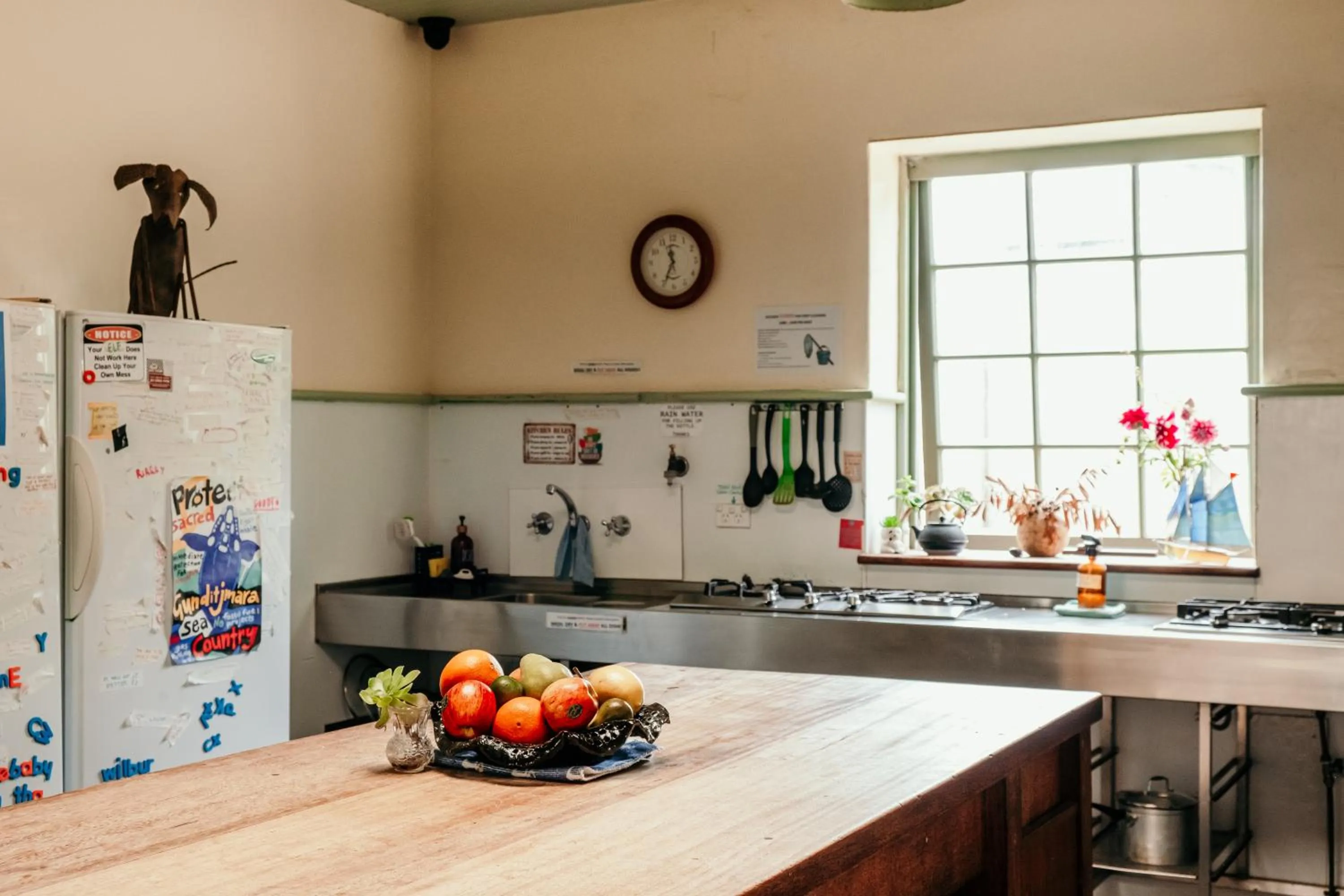 Kitchen or kitchenette in The Wandering Whale Port Fairy
