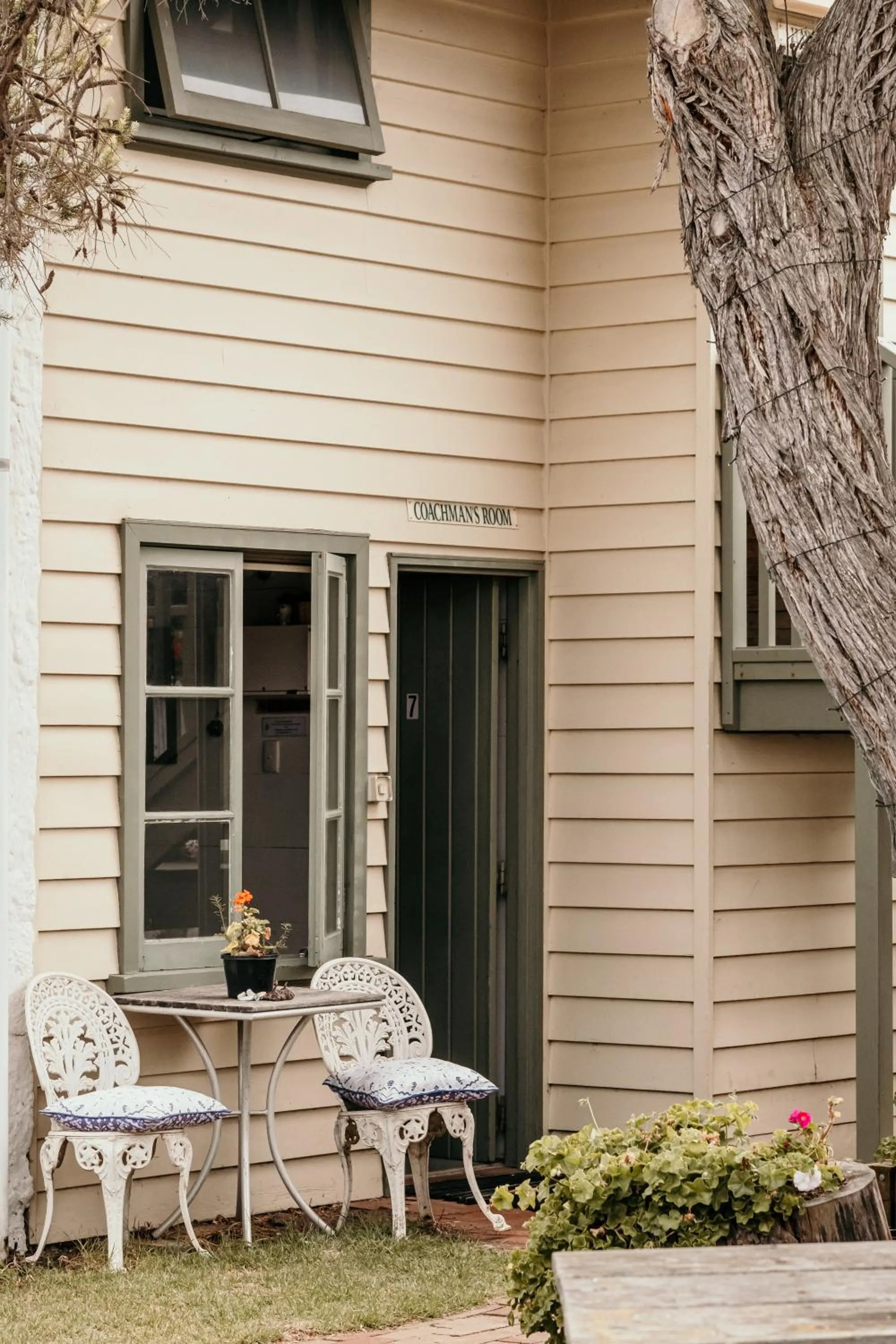 Patio in The Wandering Whale Port Fairy