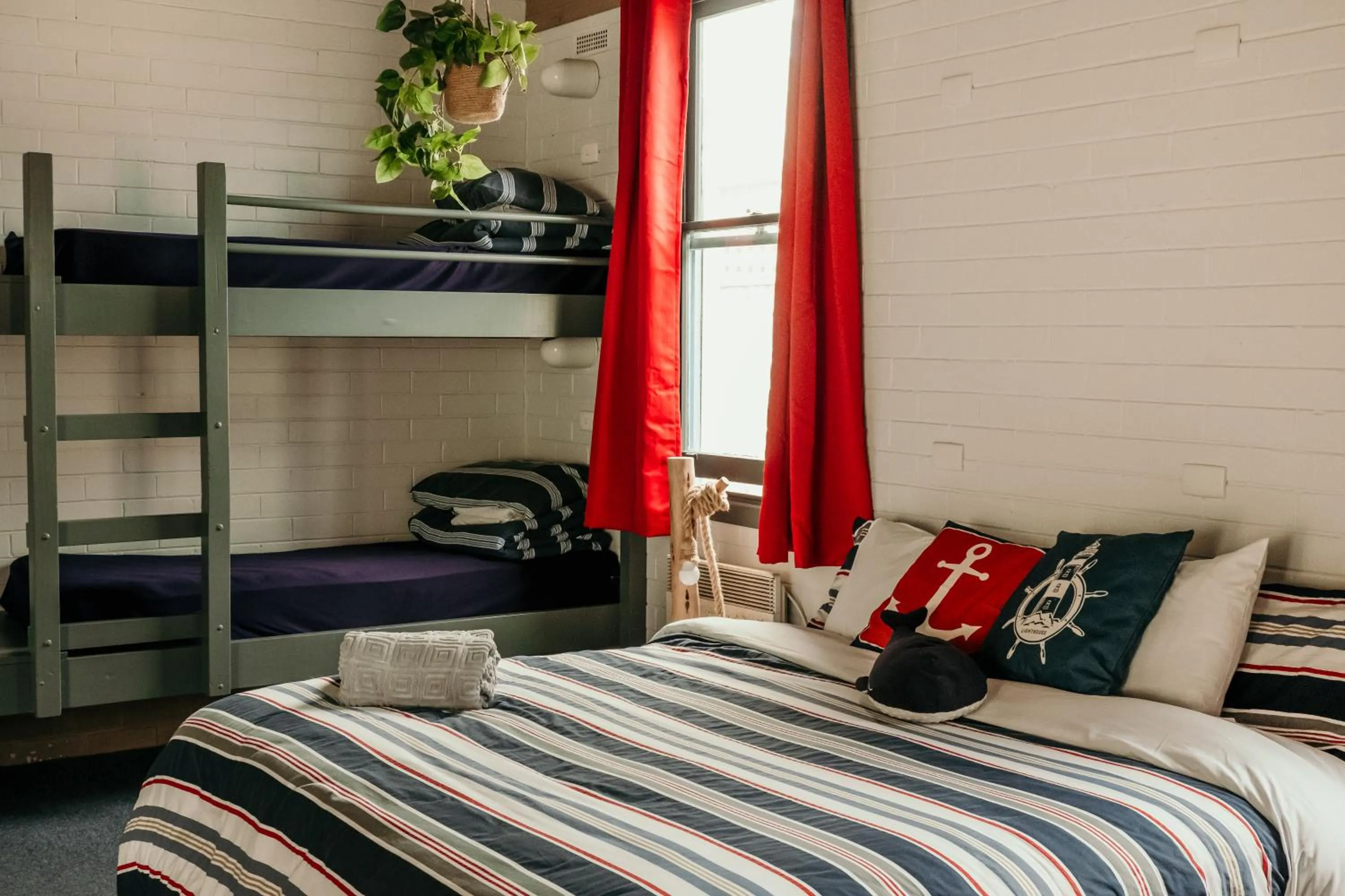 Bedroom, Bed in The Wandering Whale Port Fairy