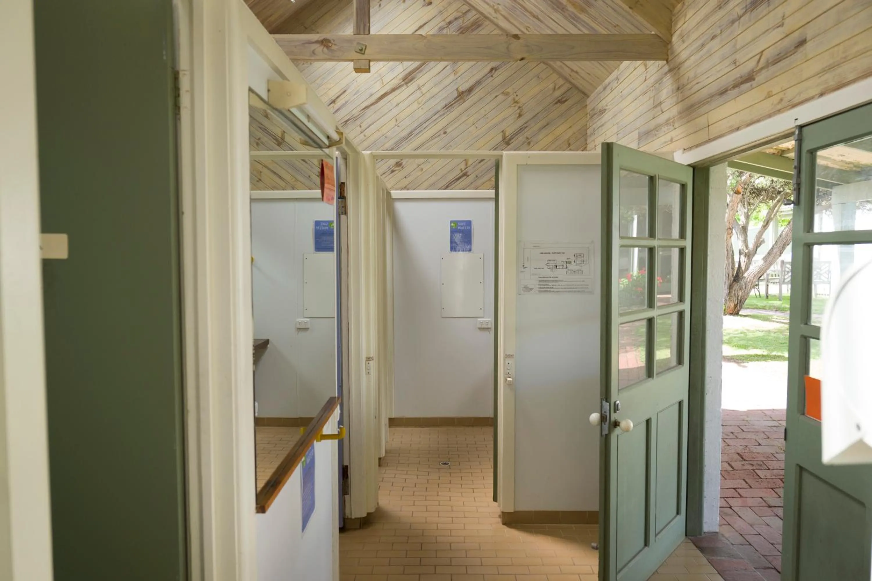 Bathroom in The Wandering Whale Port Fairy