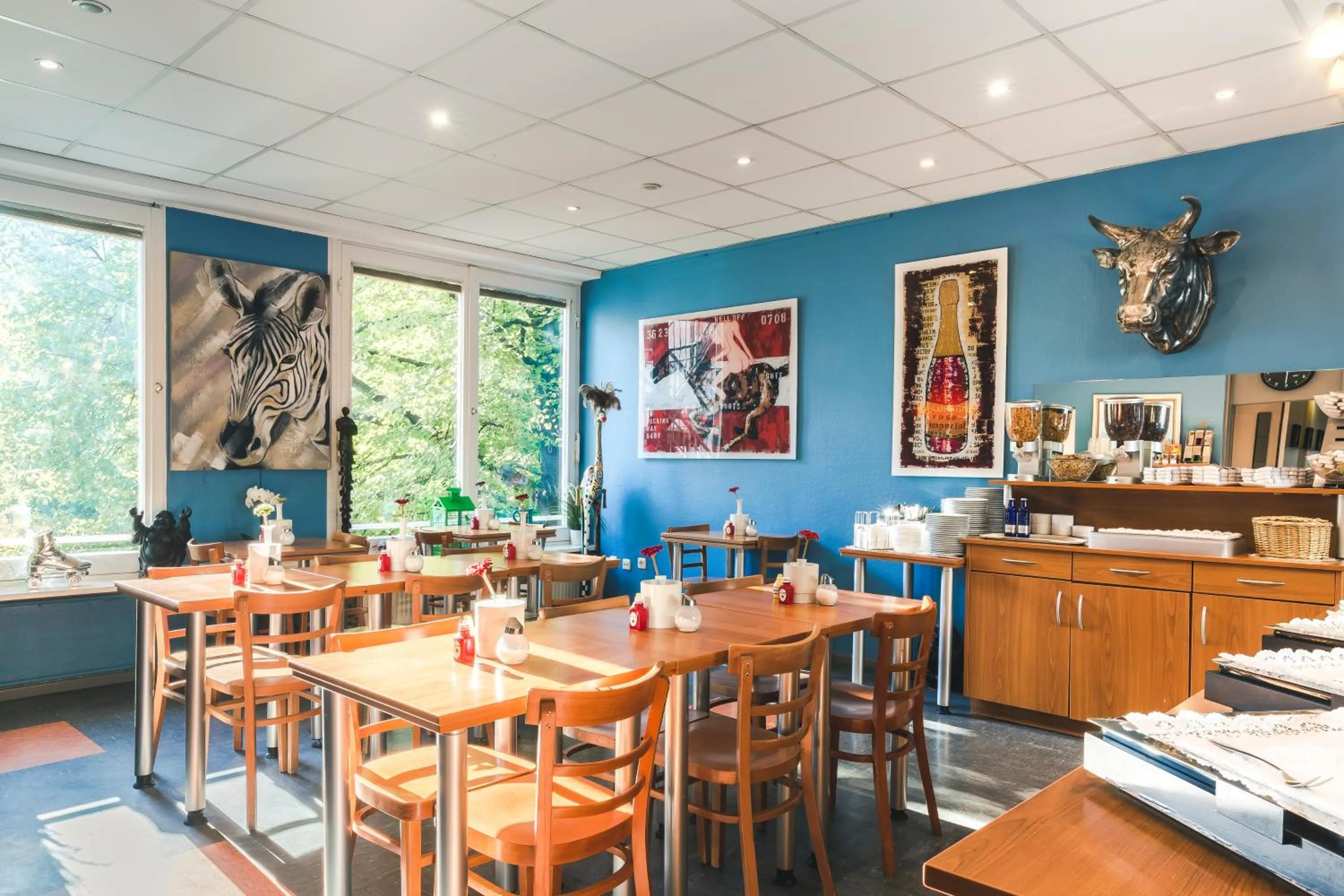 Restaurant/places to eat in Hotel Ambiente Berlin City