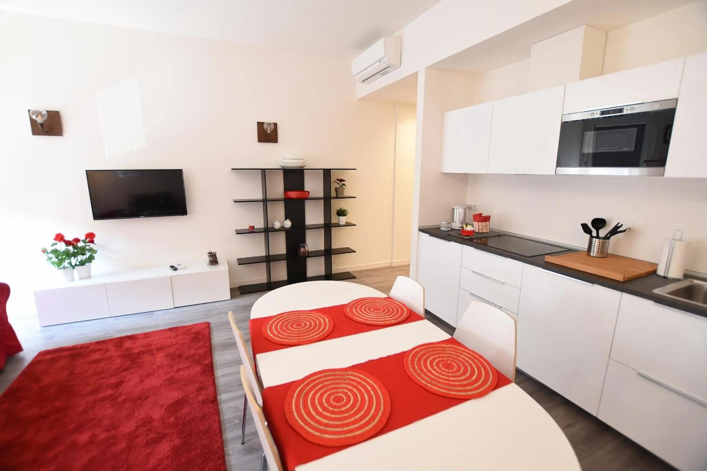 Kitchen or kitchenette, Bed in Le Rondinelle