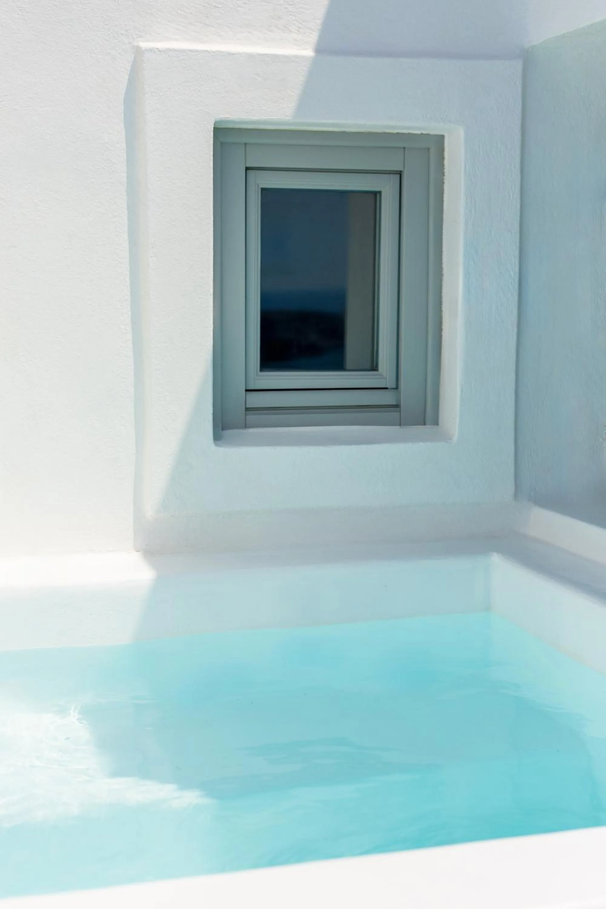 Pool view in Ilioperato Hotel