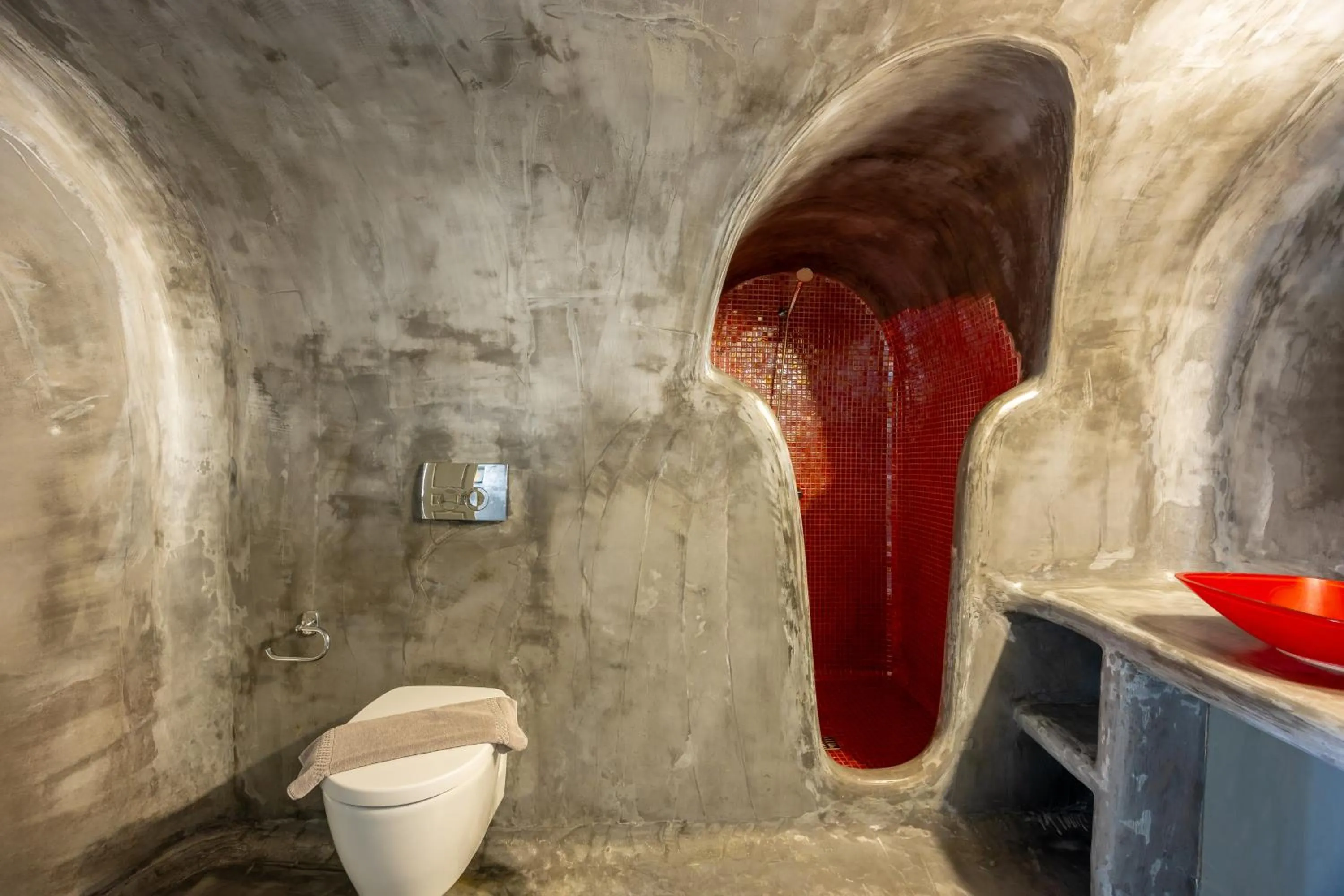 Bathroom in Ilioperato Hotel