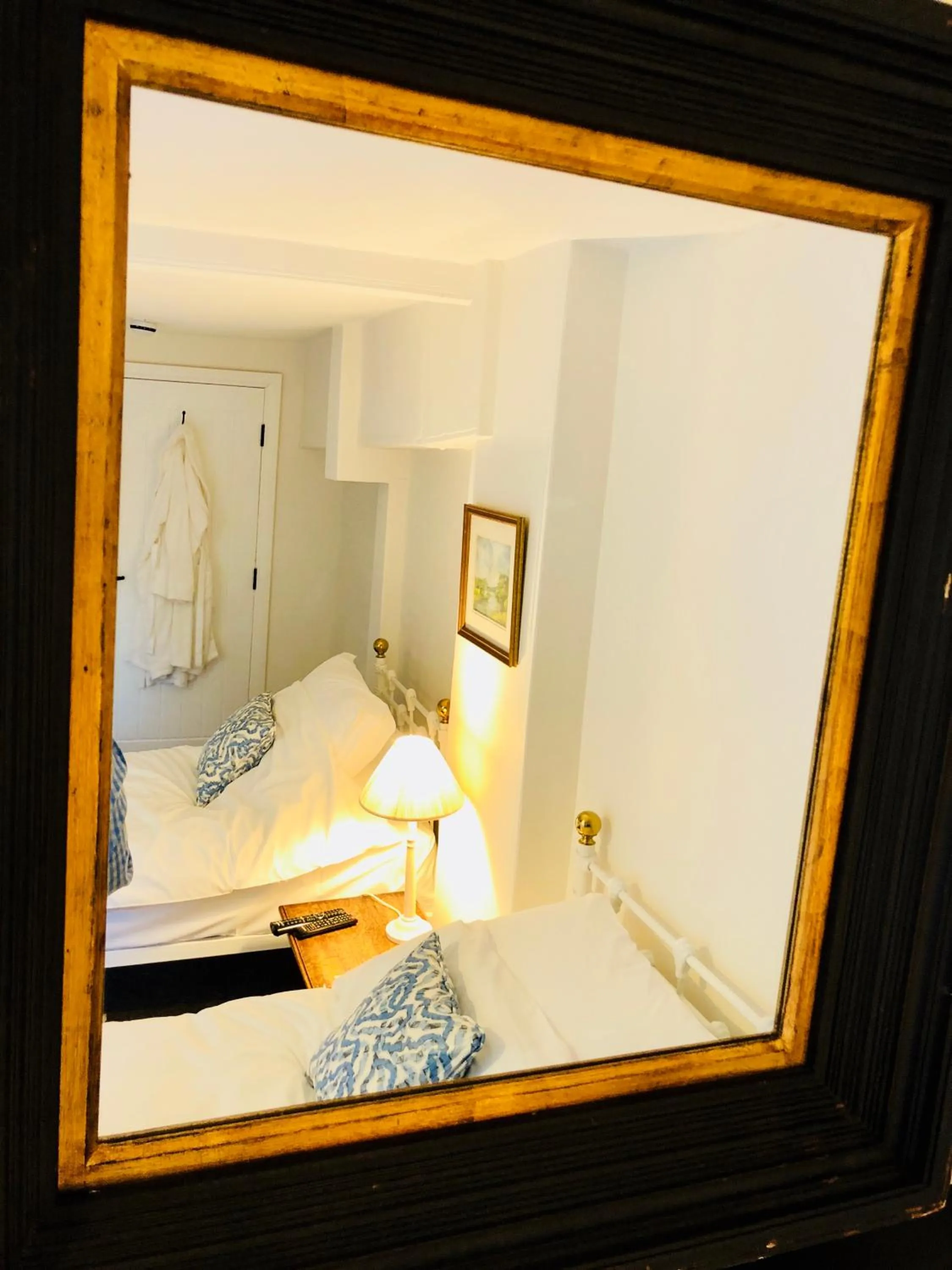 Bed in The Dorset Arms Pub & Cottage Rooms