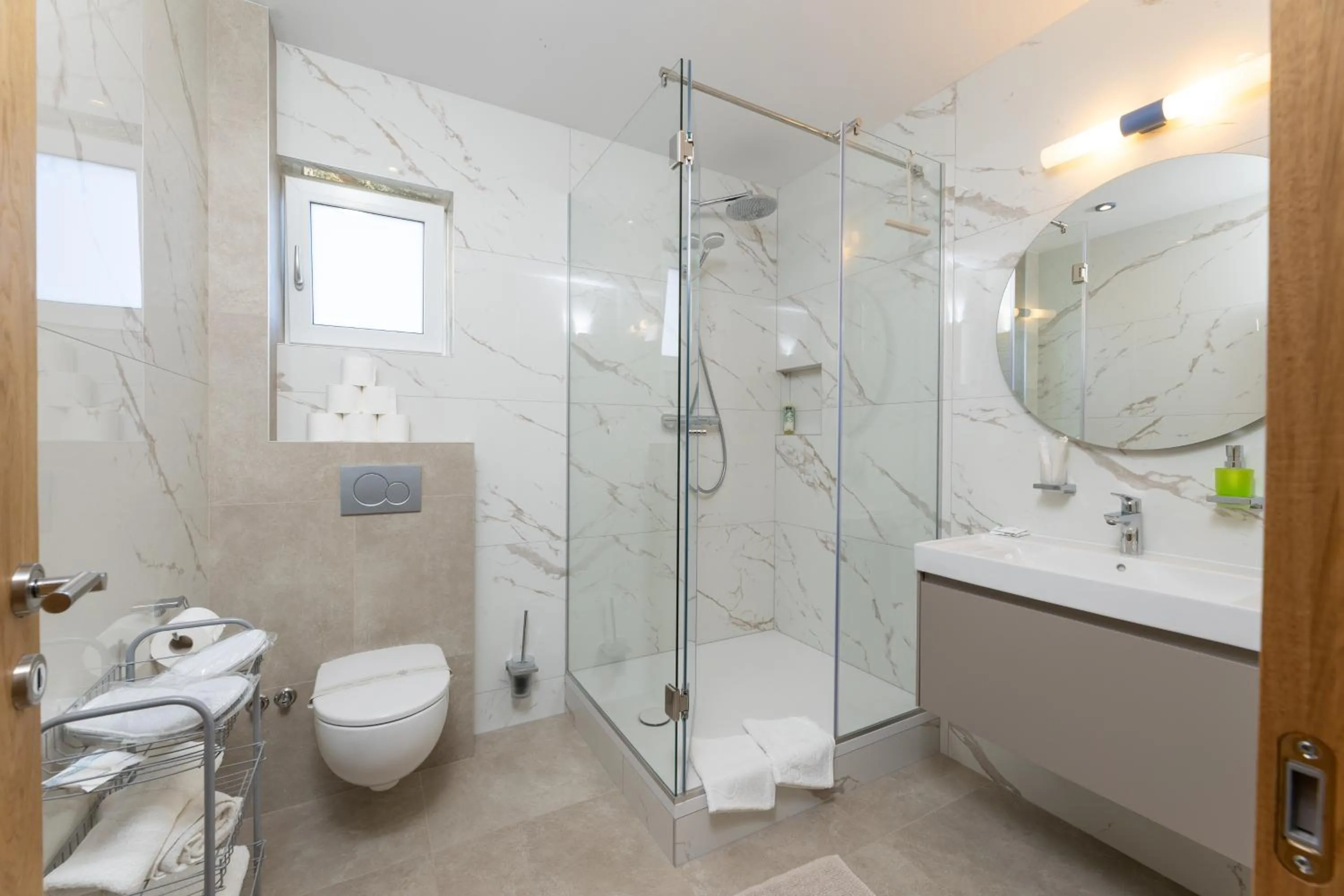 Shower in Villa Segetski dvori - Tradition since 1964