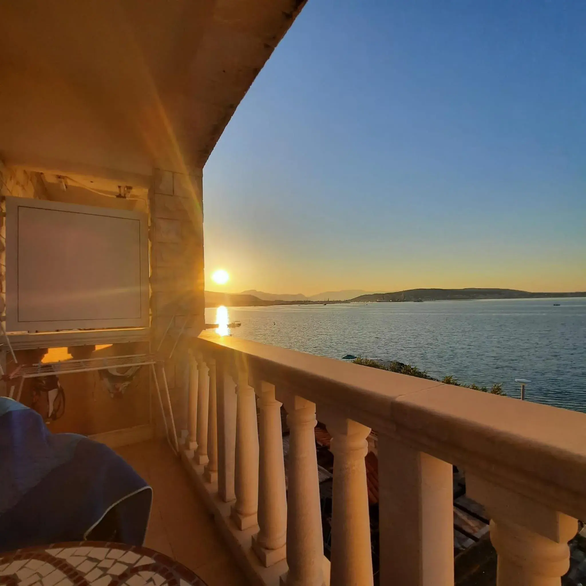 Queen Room with Balcony in Villa Segetski dvori - Tradition since 1964 Queen Room with Balcony in Villa Segetski dvori - Tradition since 1964