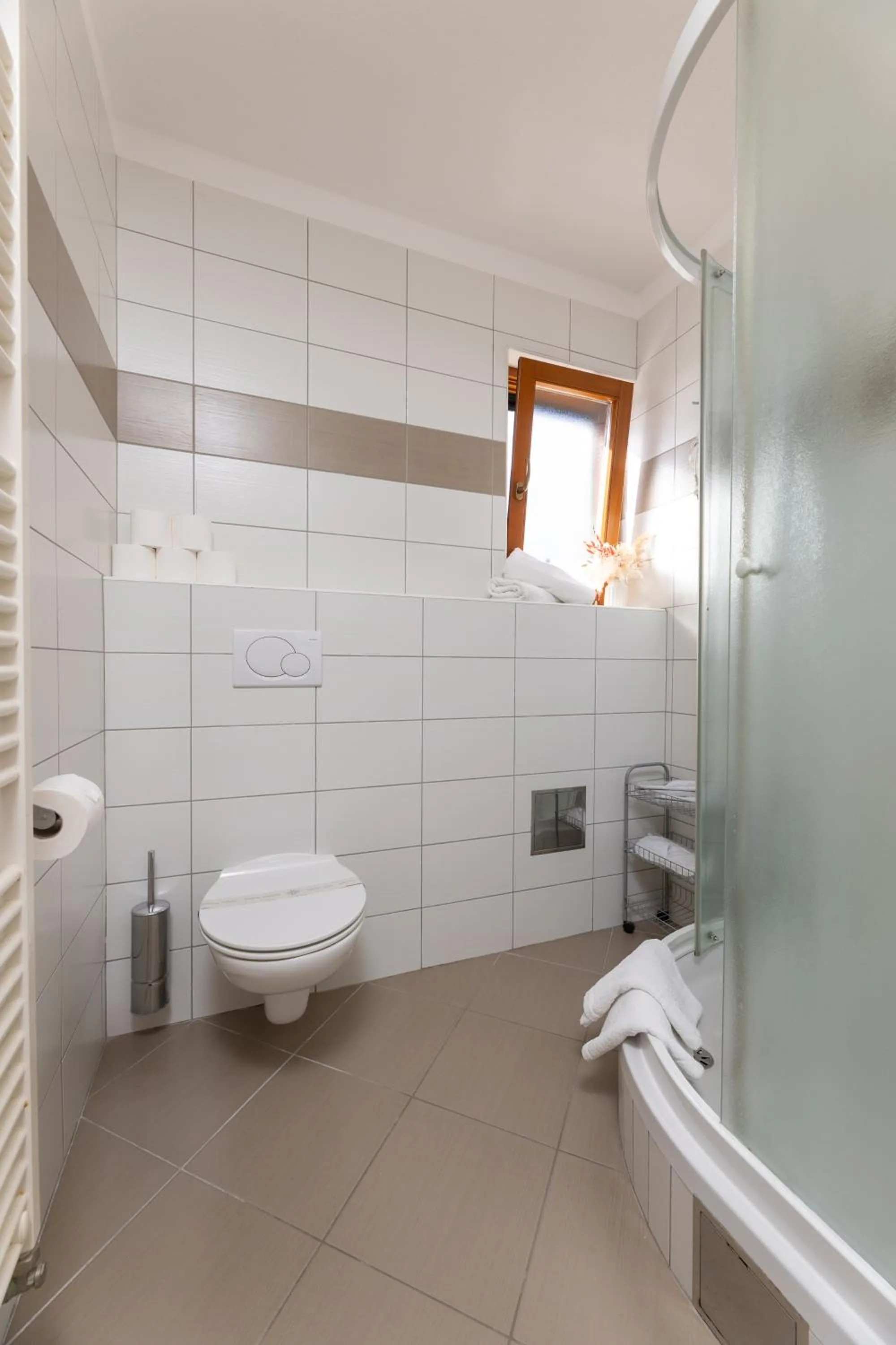 Shower in Villa Segetski dvori - Tradition since 1964