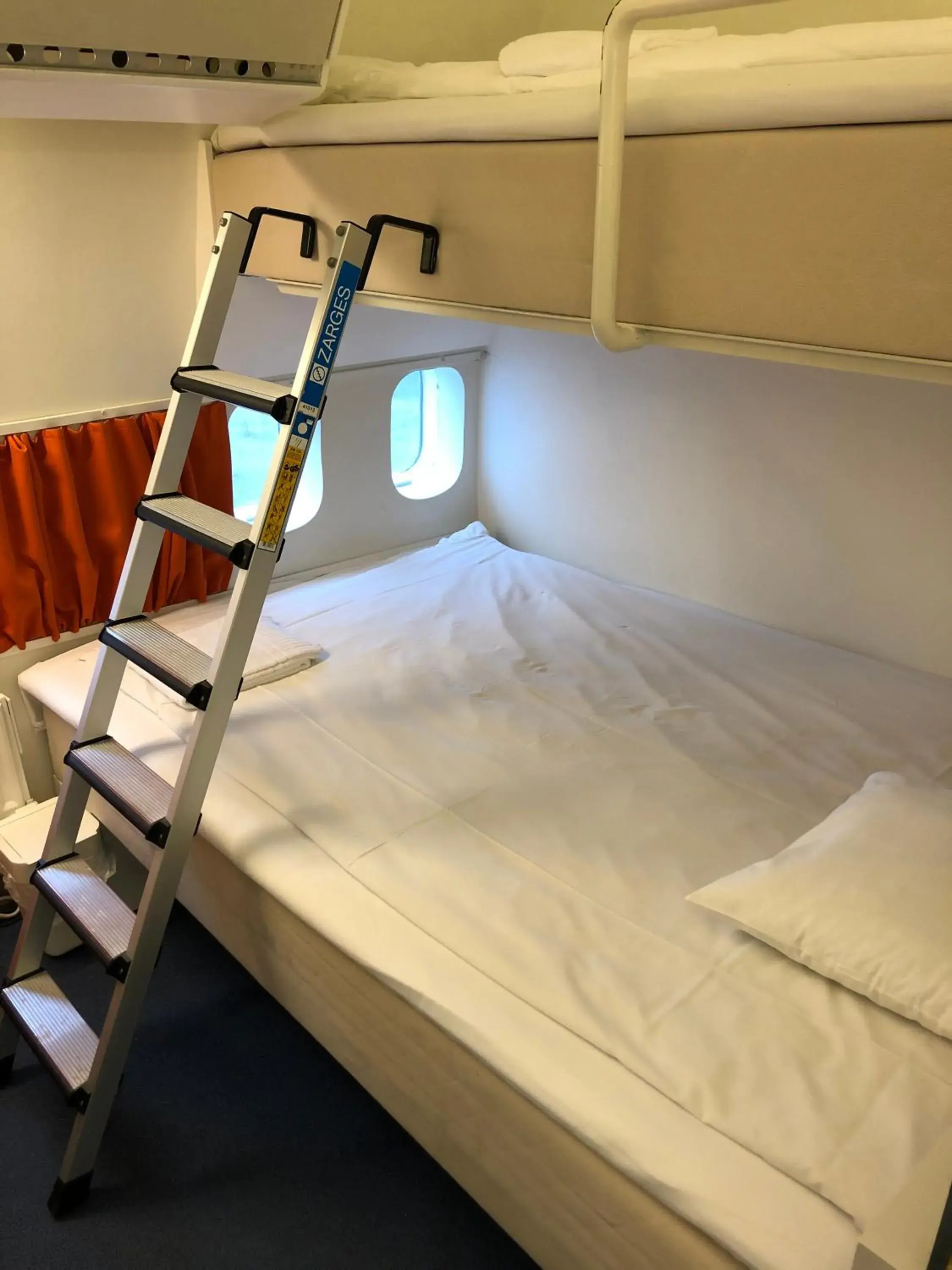 Twin Room with Shared Bathroom in STF Jumbo Stay Stockholm Twin Room with Shared Bathroom in STF Jumbo Stay Stockholm
