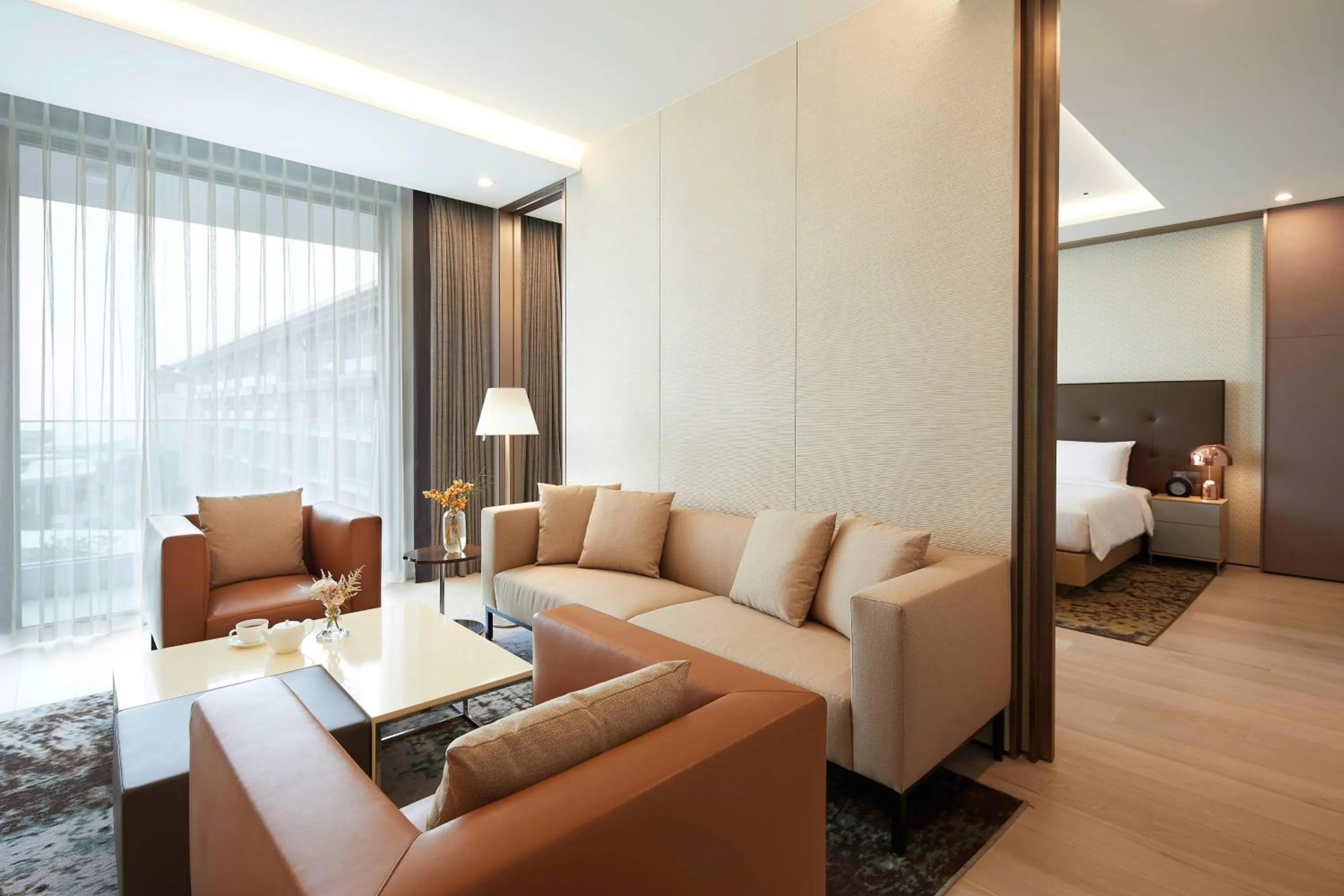 Living room in Marriott Jeju Shinhwa World Hotel