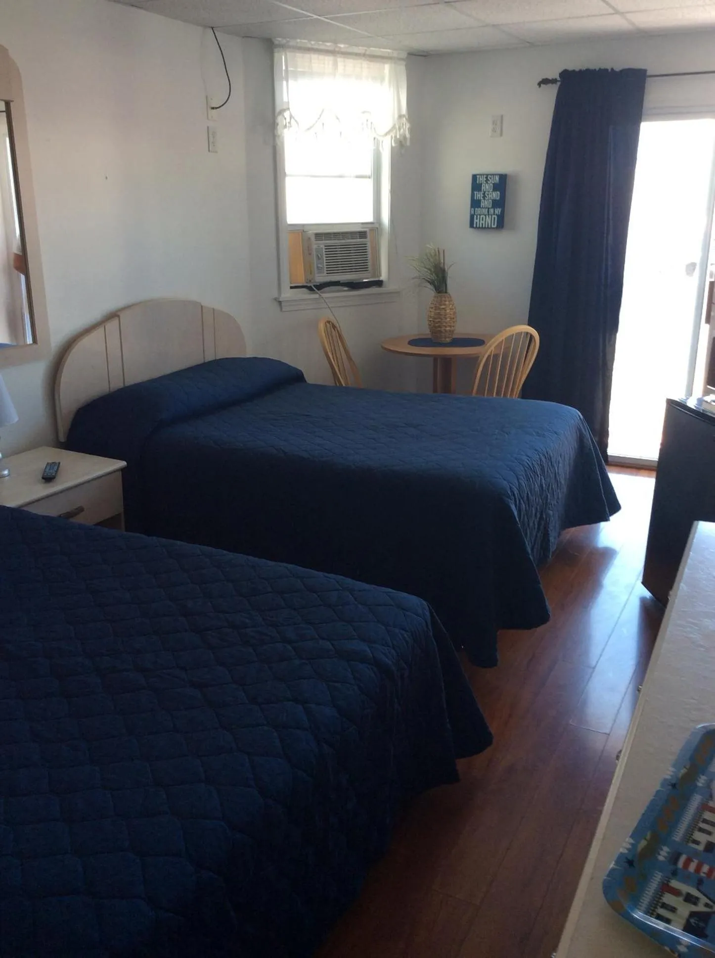 Double Room in Atlantis Motel