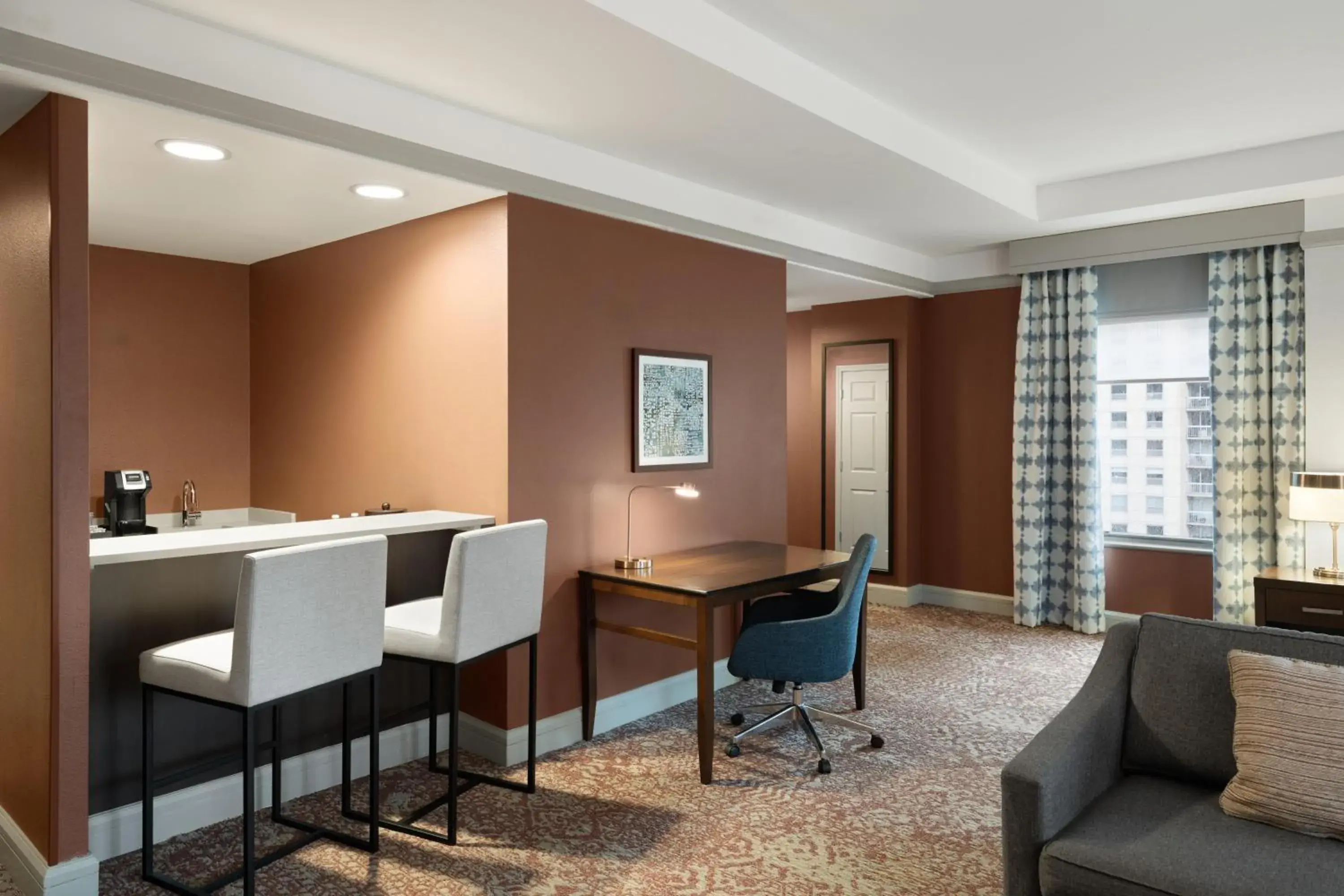 Junior King Suite with Sofa Bed in Hilton Garden Inn Chicago Downtown/Magnificent Mile Junior King Suite with Sofa Bed in Hilton Garden Inn Chicago Downtown/Magnificent Mile