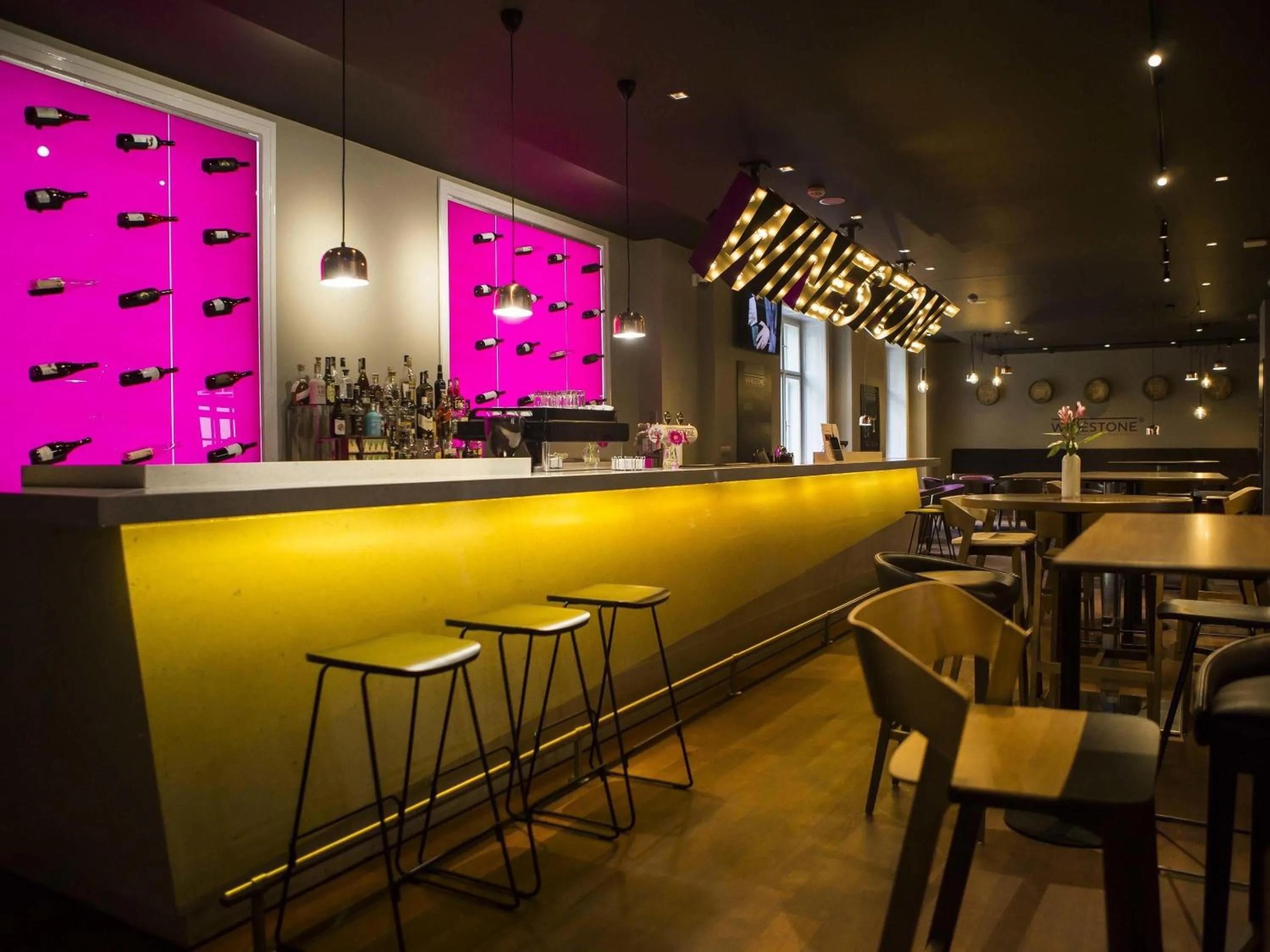 Lounge or bar in Mercure Ostrava Center