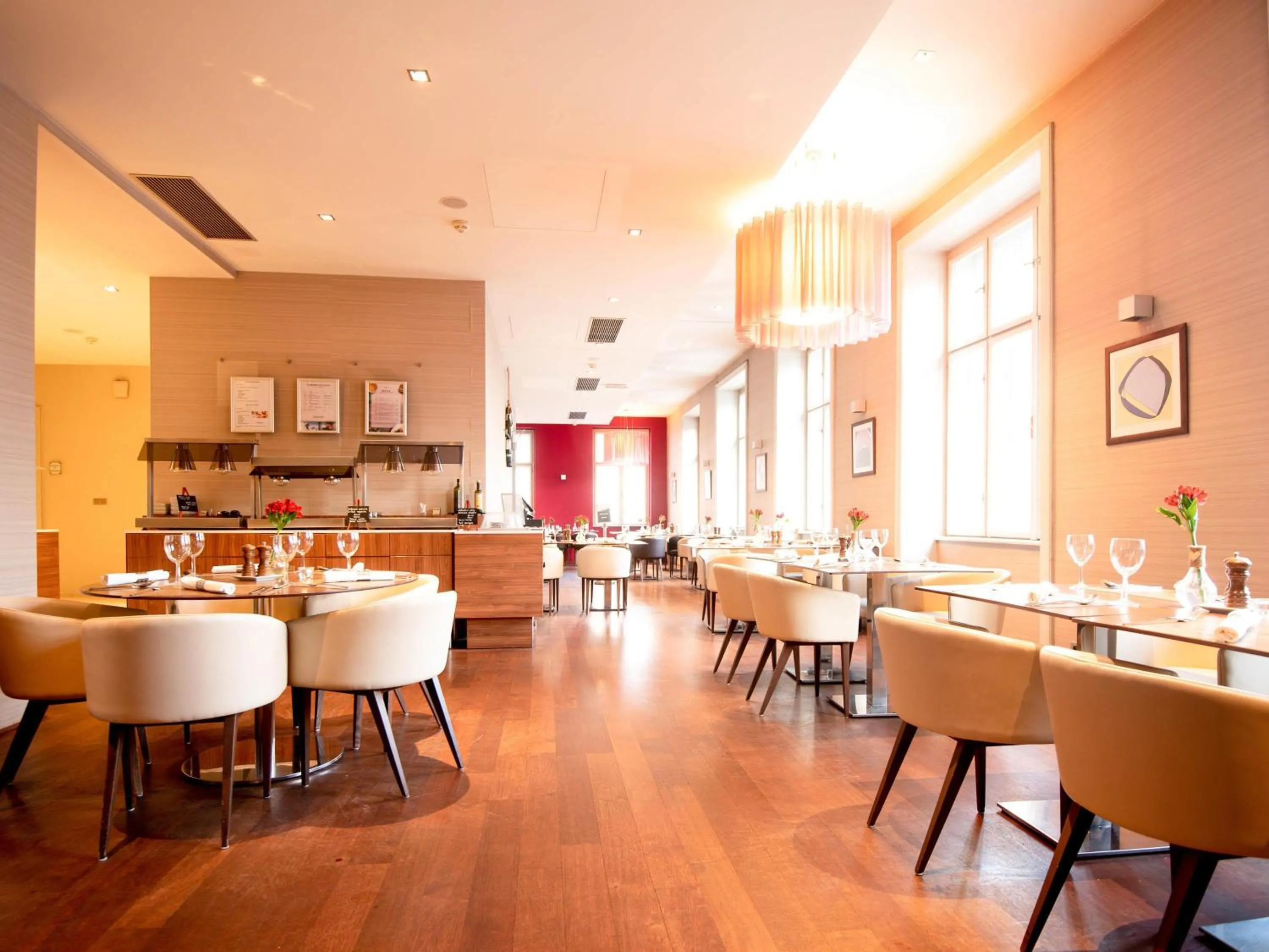 Restaurant/places to eat in Mercure Ostrava Center