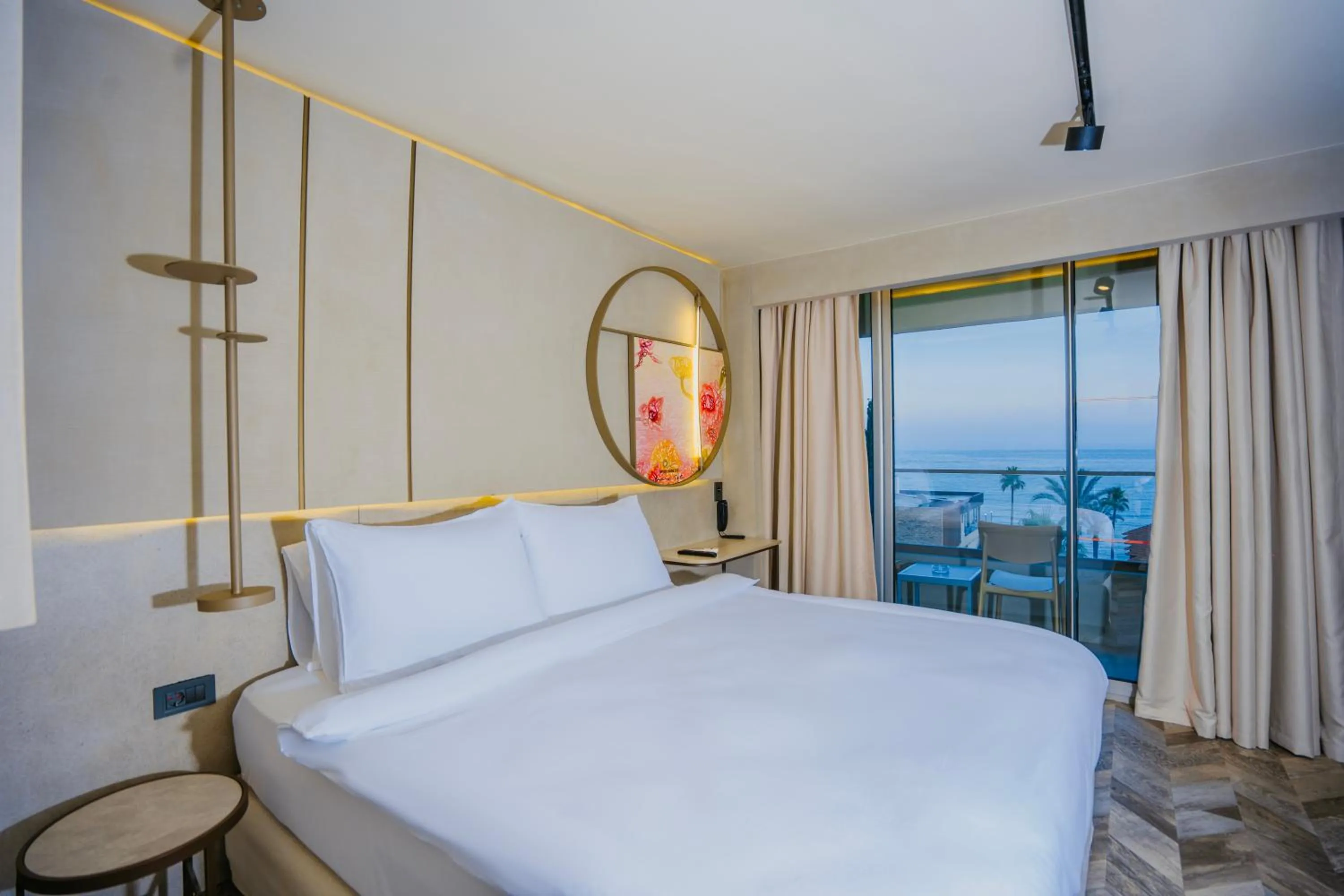 Bed in Büyük Hotel