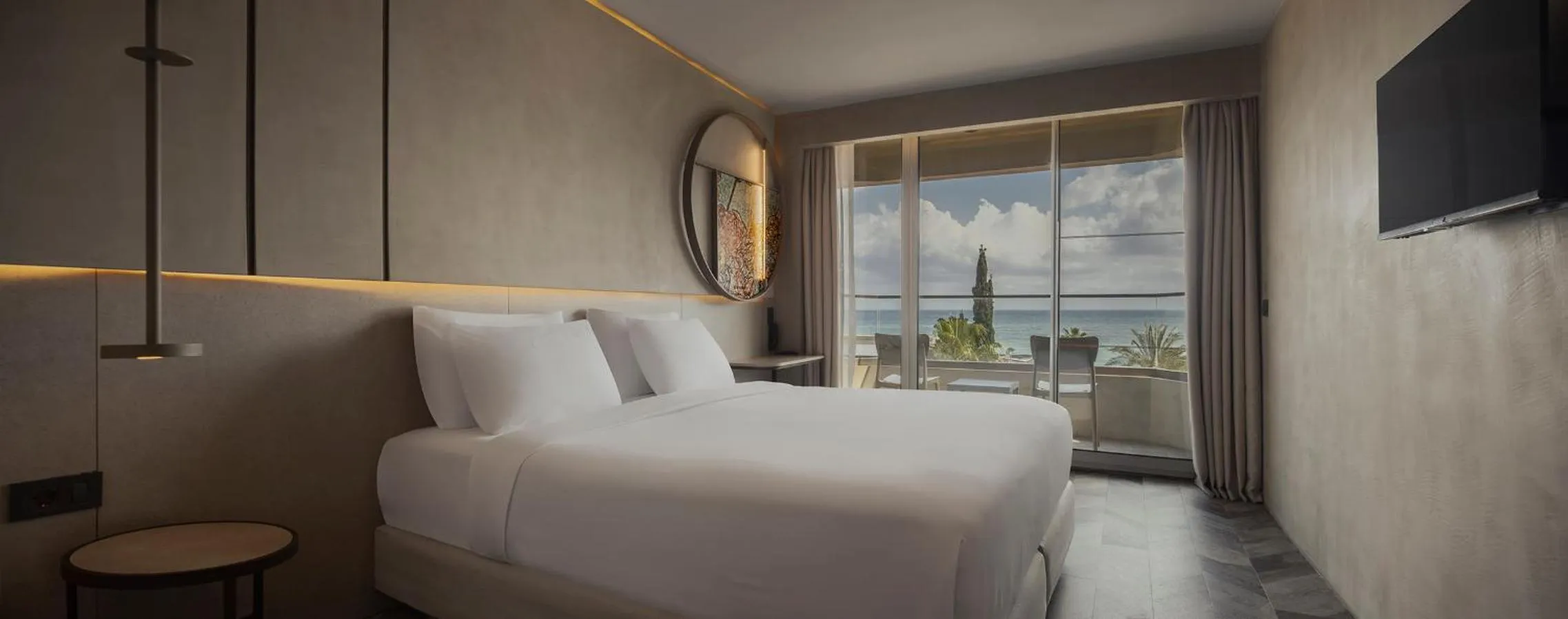 Photo of the whole room, Bed in Büyük Hotel