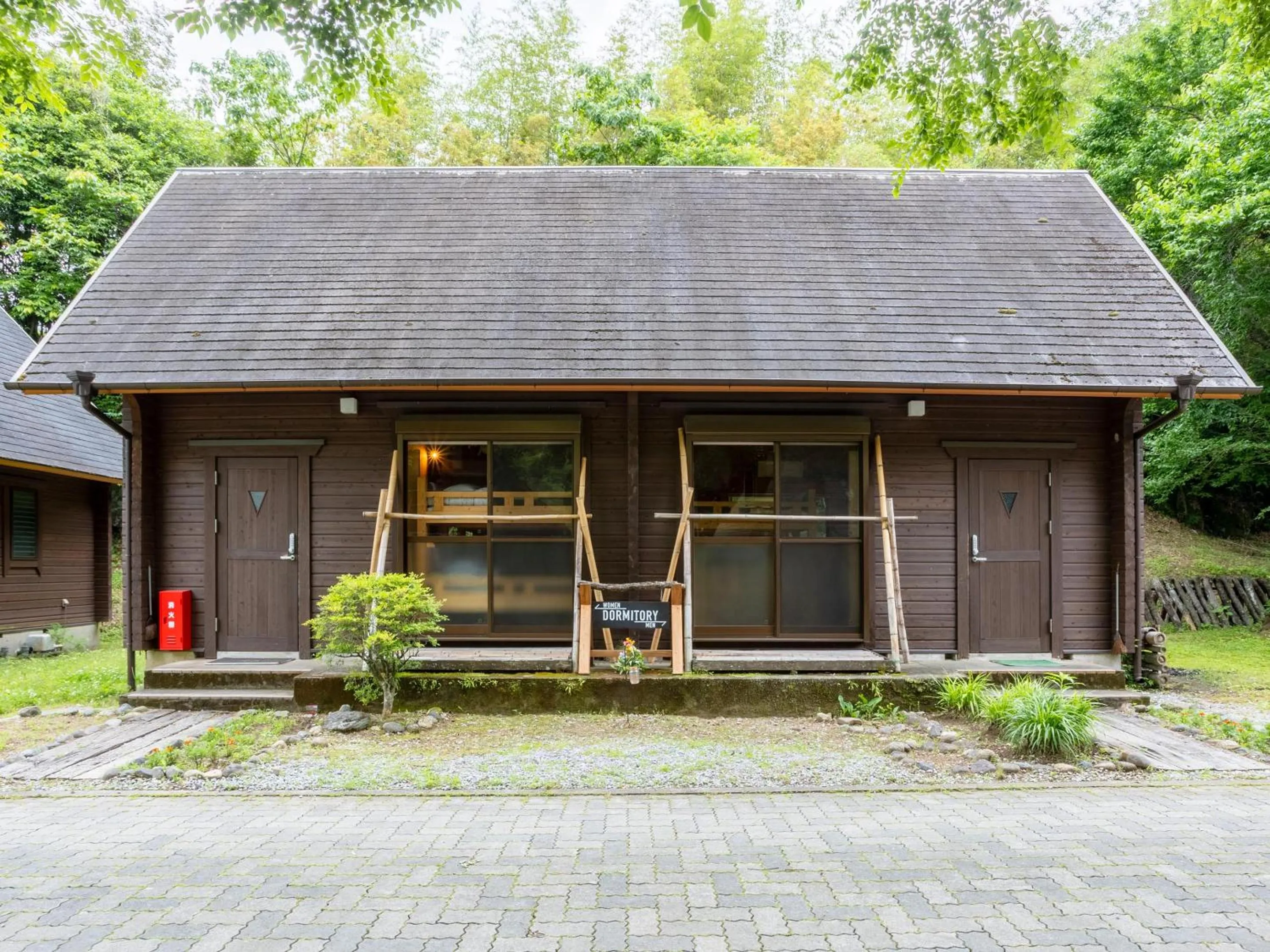 Property building in Lodge Kiyokawa